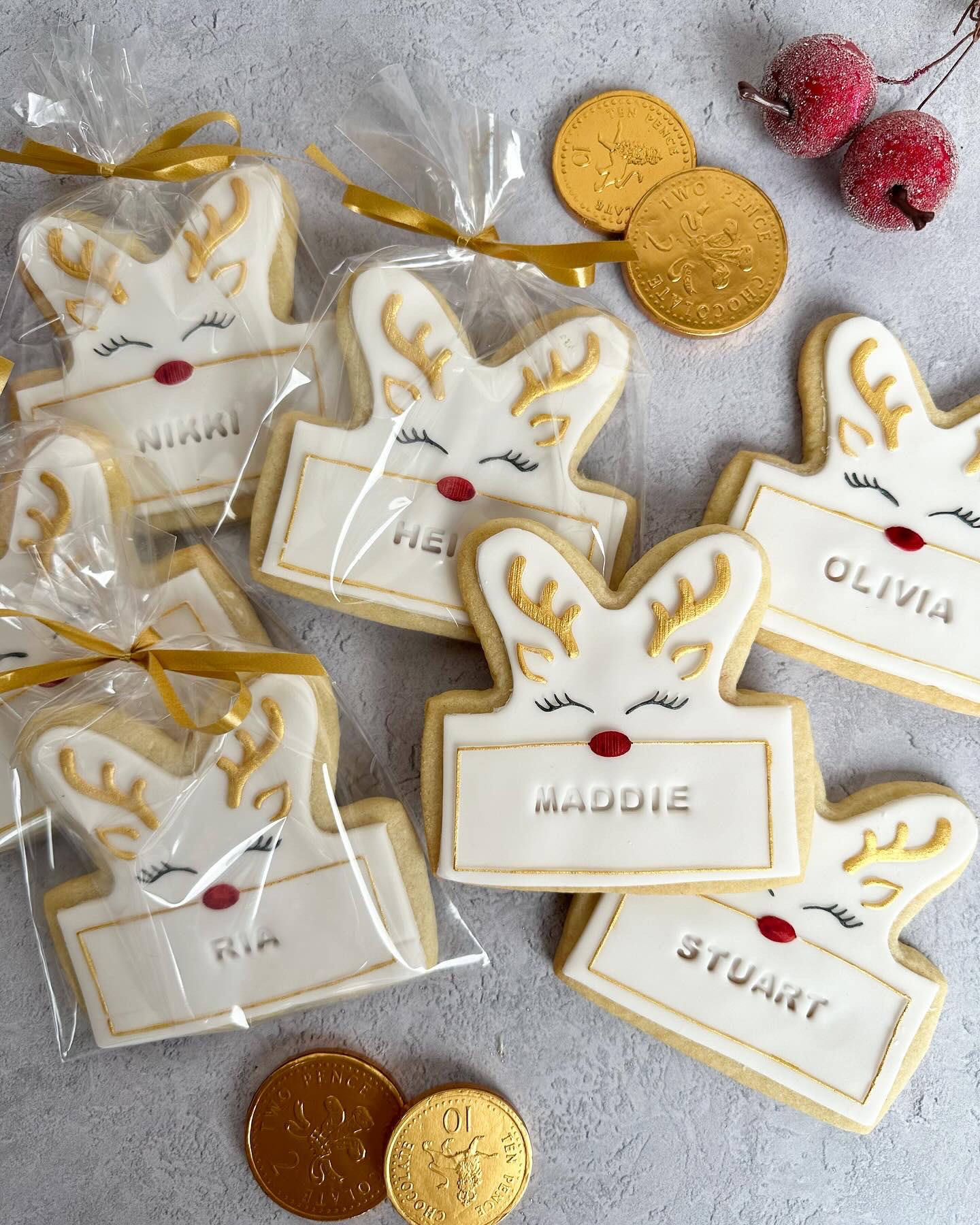 The perfect name setting vanilla biscuits. Minimum order of 3 - £4.50 each 