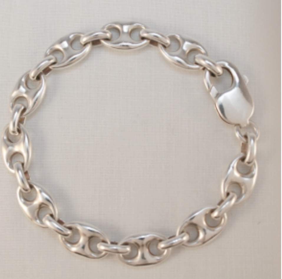 Anchor link bracelet