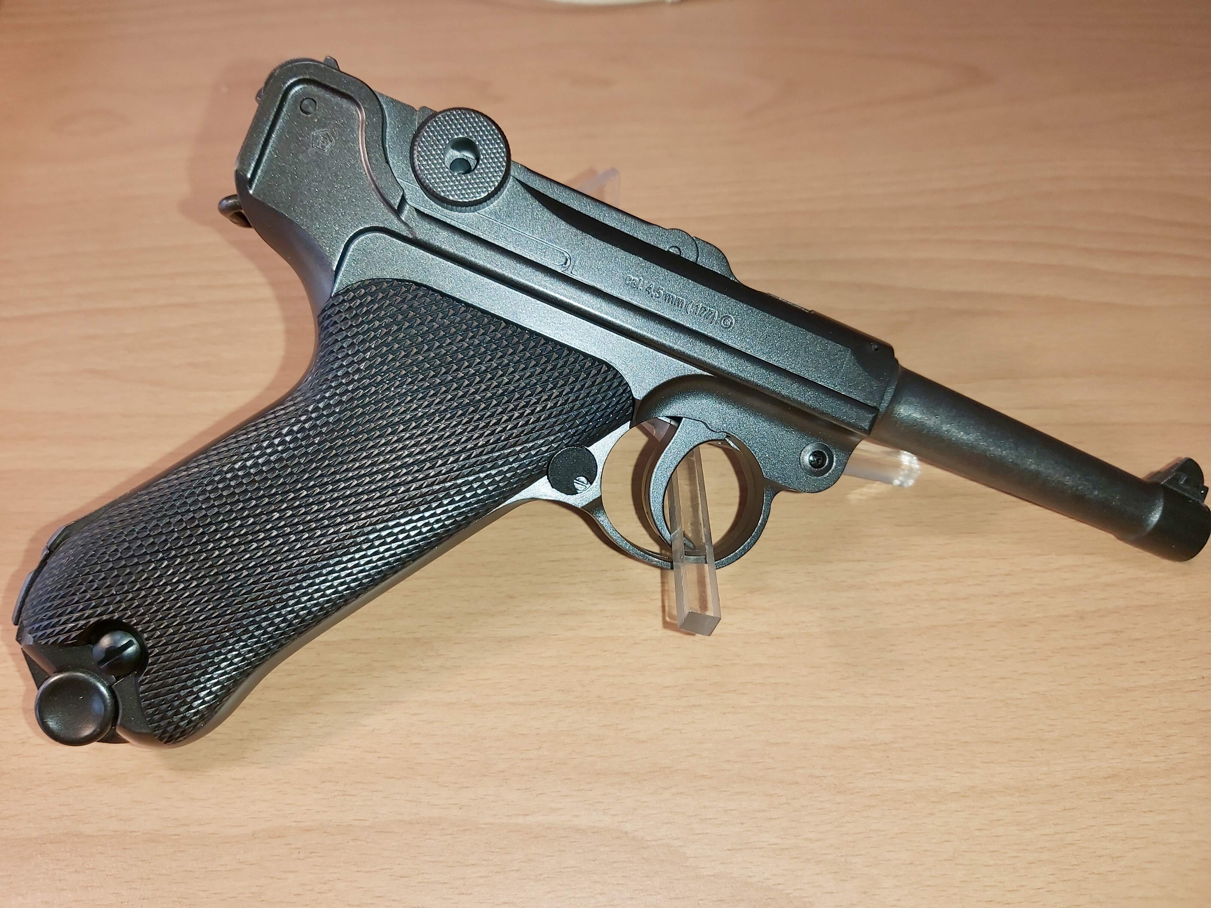 Walther P08, steel BB, prijs 75€