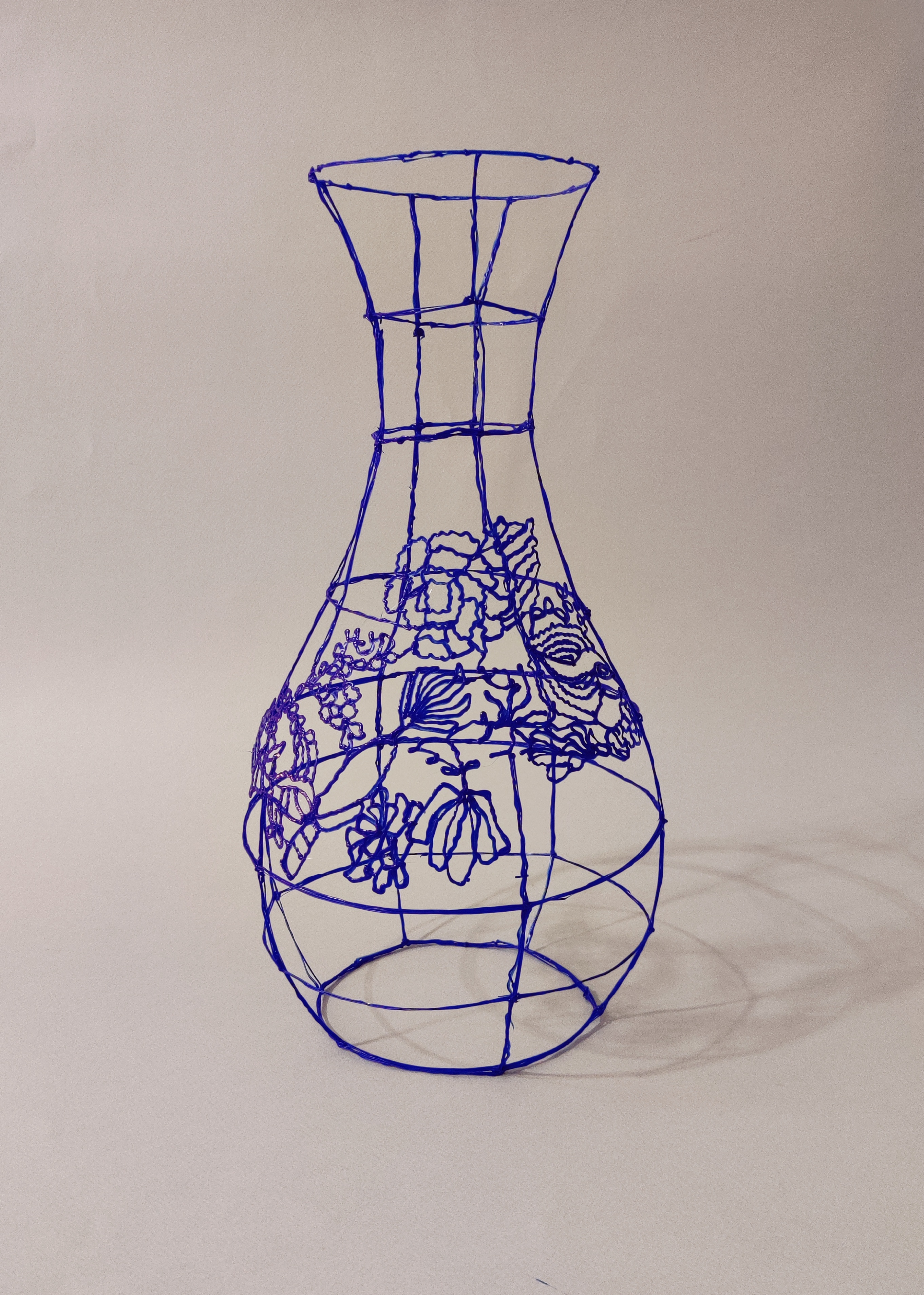 3D draw vase blue