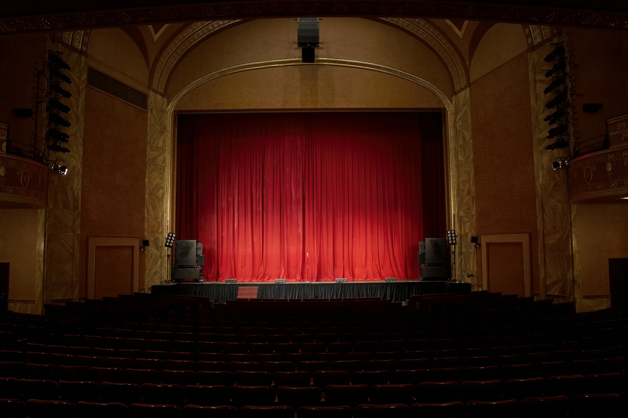 illuminated-empty-theatre-and-stagejpg