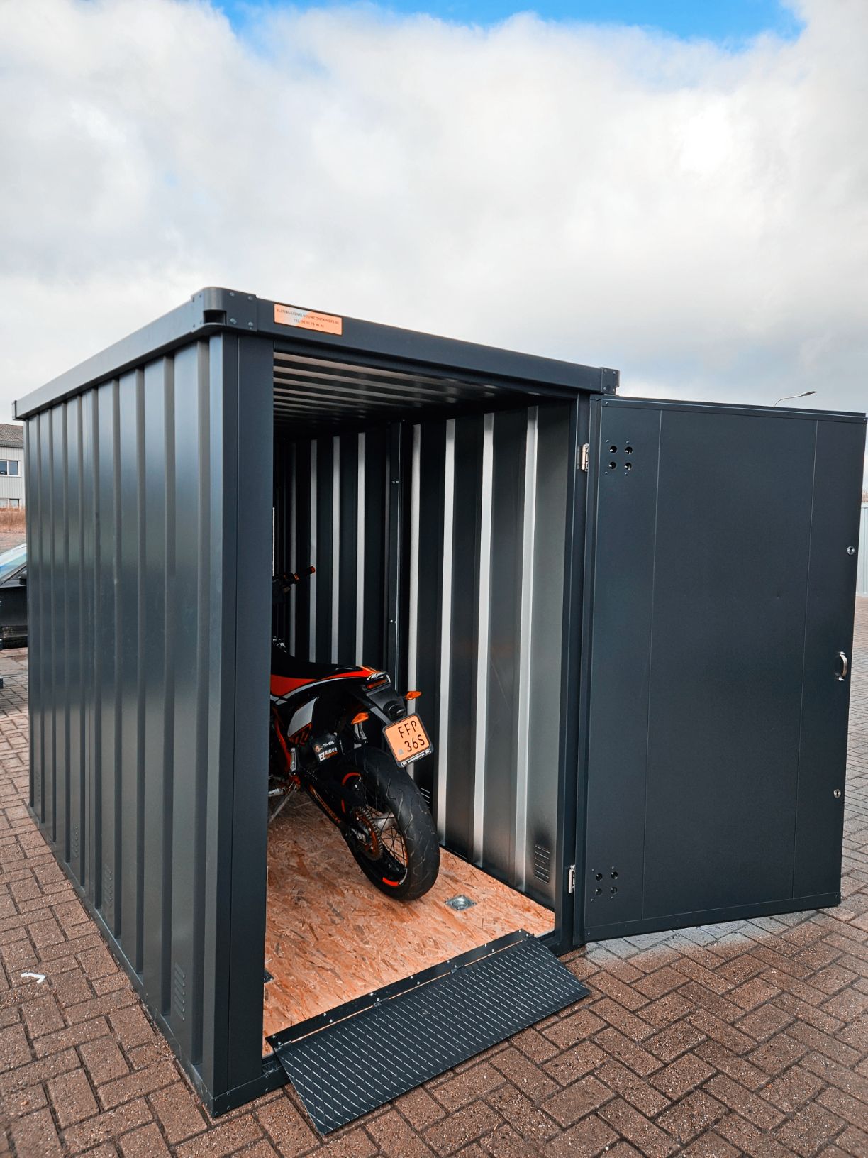 Home Page [elenbaassnelbouwcontainers.nl]