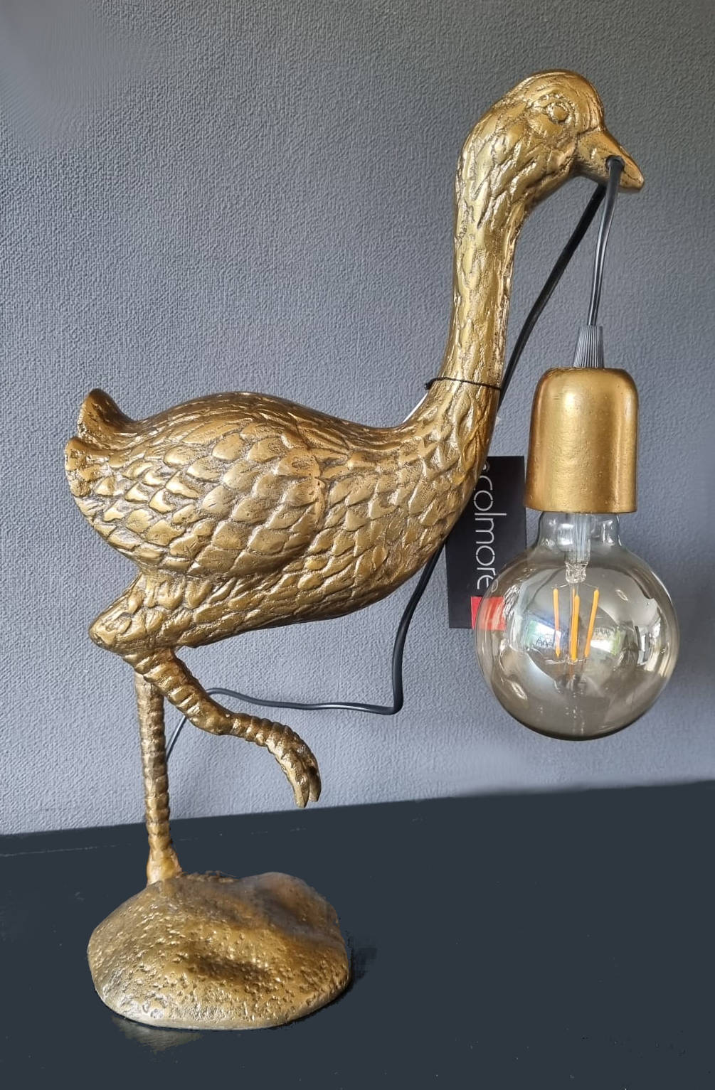 COLMORE, bronskleurige, raw-metal, tafellamp STRUISVOGEL
