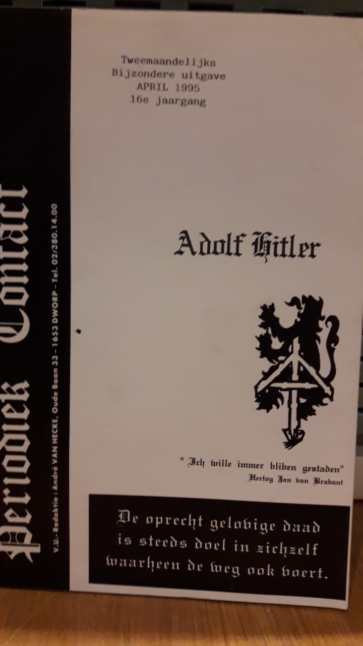 Periodiek Contact speciale uitgave Adolf Hitler  1995 / 140 blz