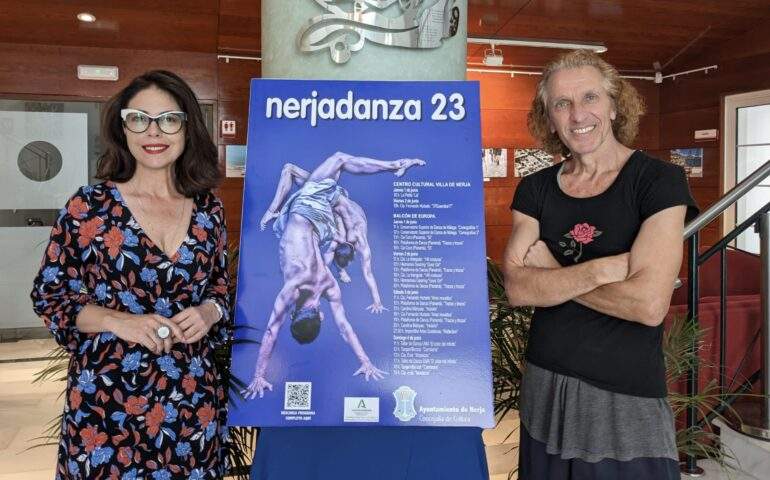 Nerja Danza Festival Betovert Publiek op het Balcón de Europa