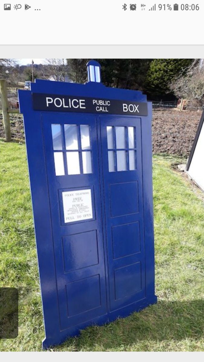 Dr Who Wooden Tardis