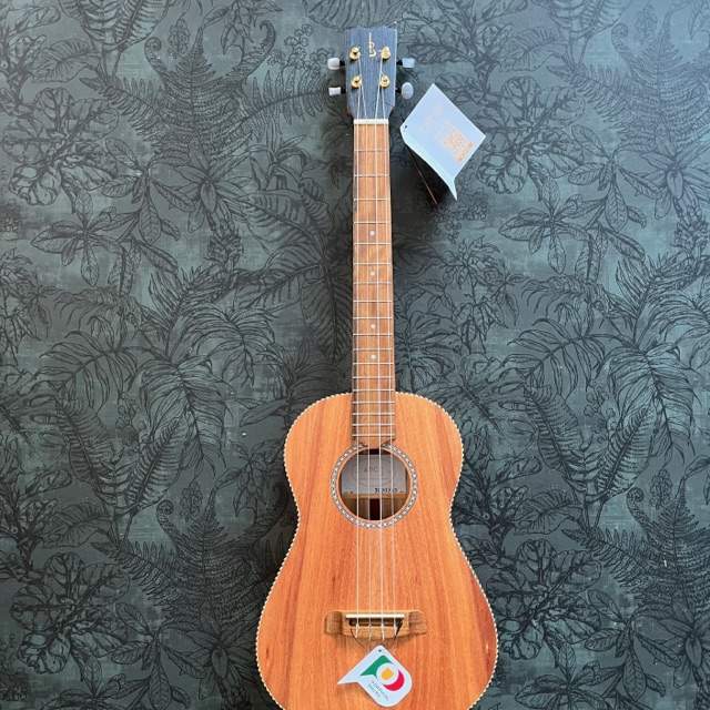 Bariton ukulele Traditional
