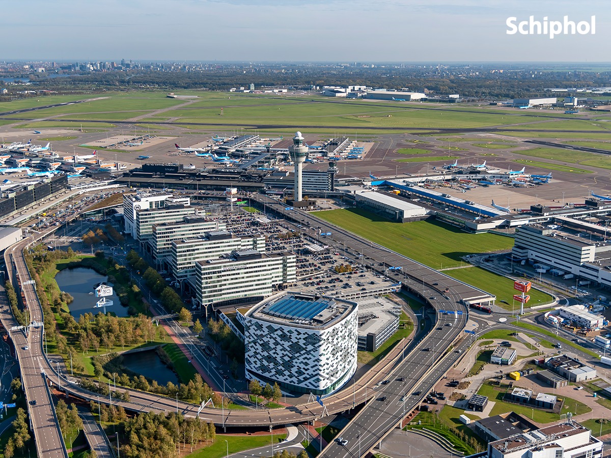 Dutch government reverses Schiphol flight cap decision
