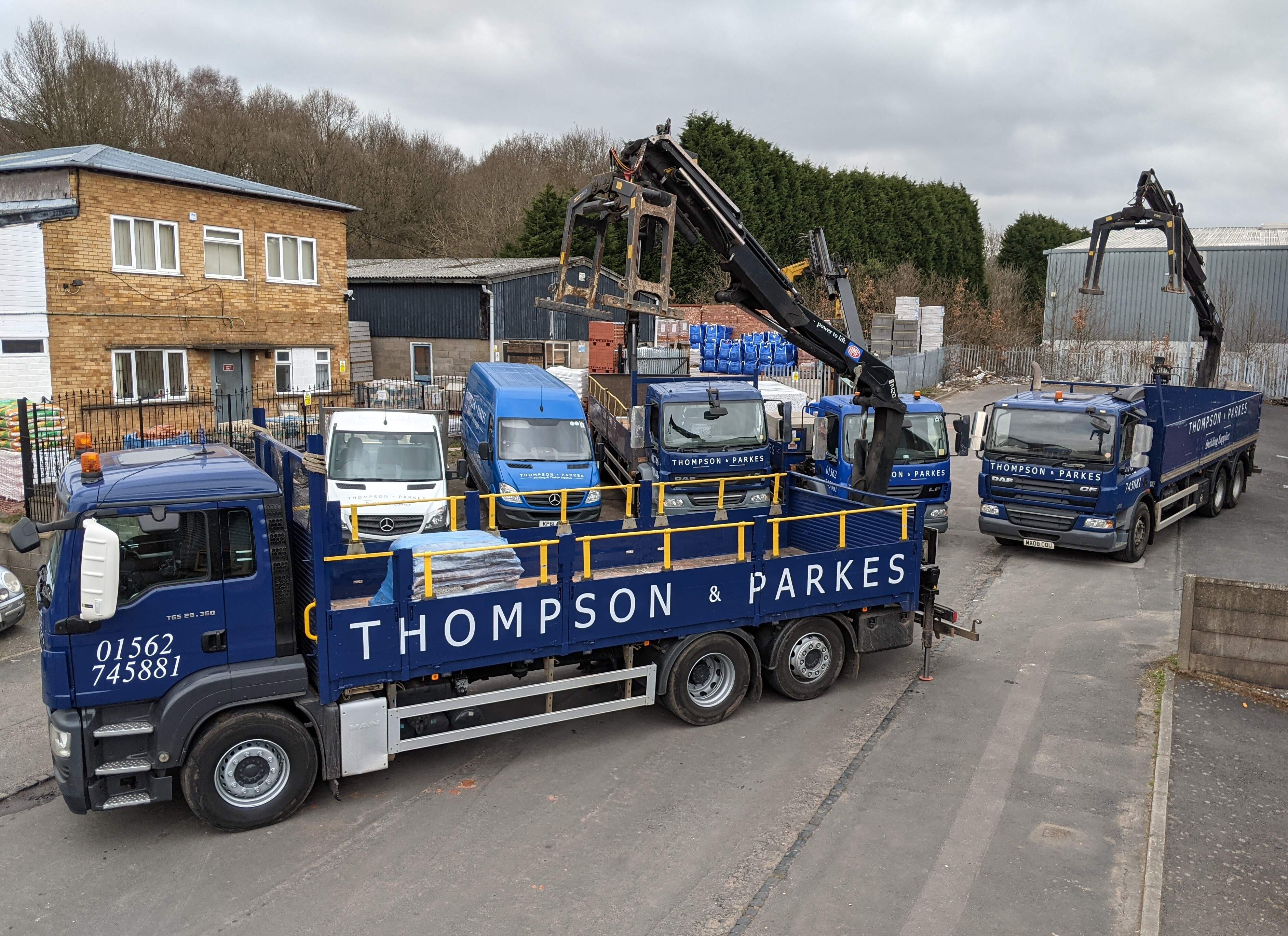 Thompson & Parkes Retain Best Builders Merchant and DIY Supplier in the Midlands Title