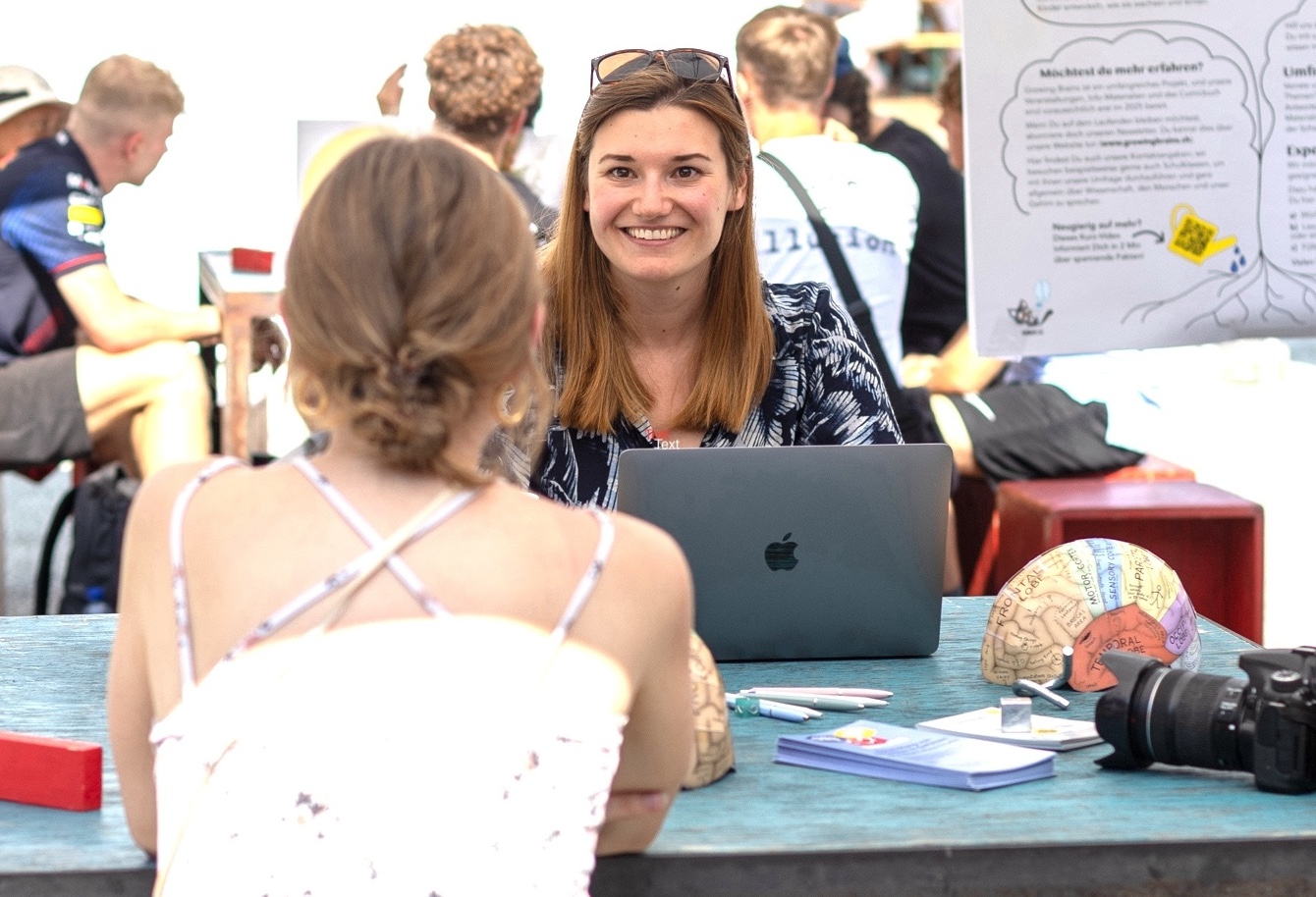 Growing Brains Co-Creation-Event, Berne. In the picture: Réka Borbás. Photo: Science et Cité 2023.