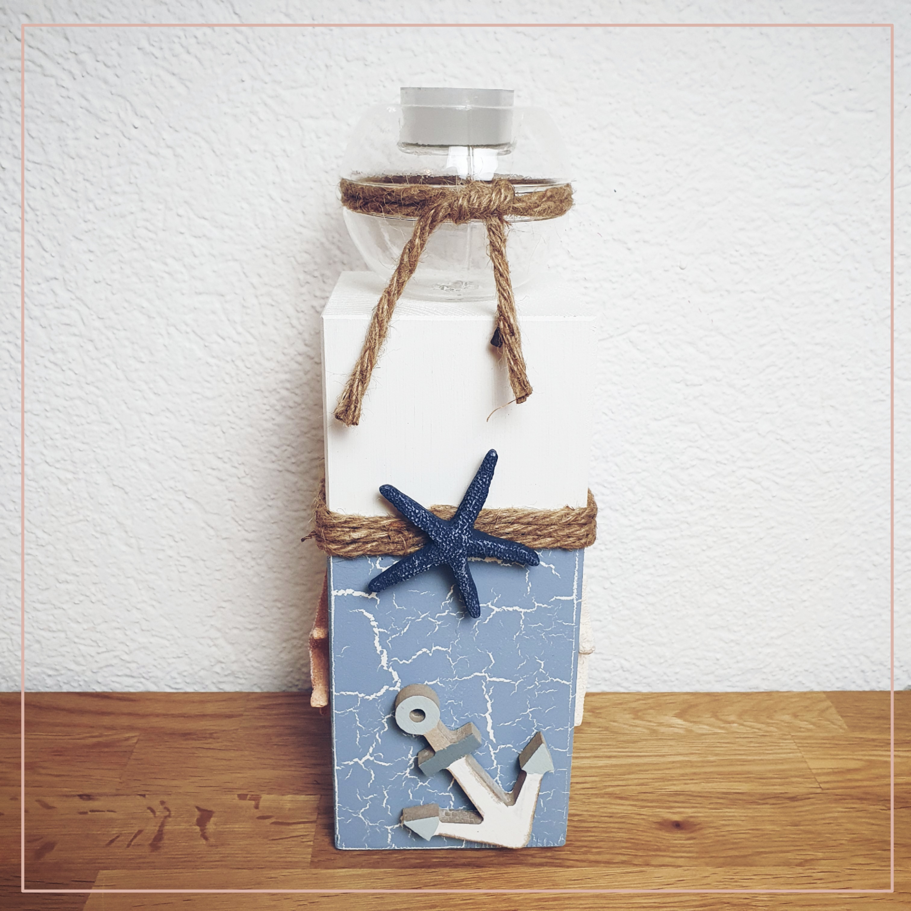 Holzbalken Seesterne & Anker