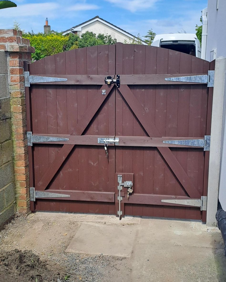 Double side gate made to measure in Naas