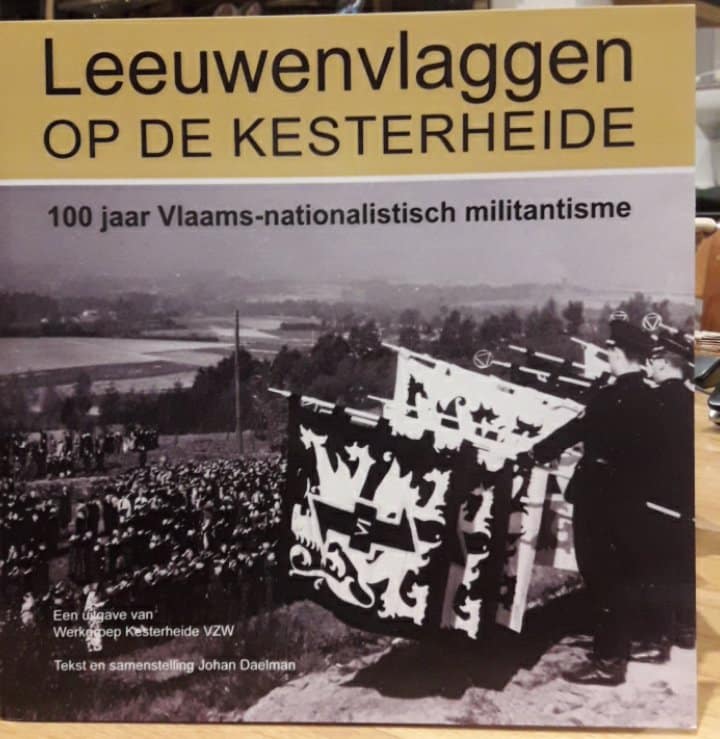 Leeuwenvlaggen op de Kesterheide / Staf De Clercq - VNV Leider
