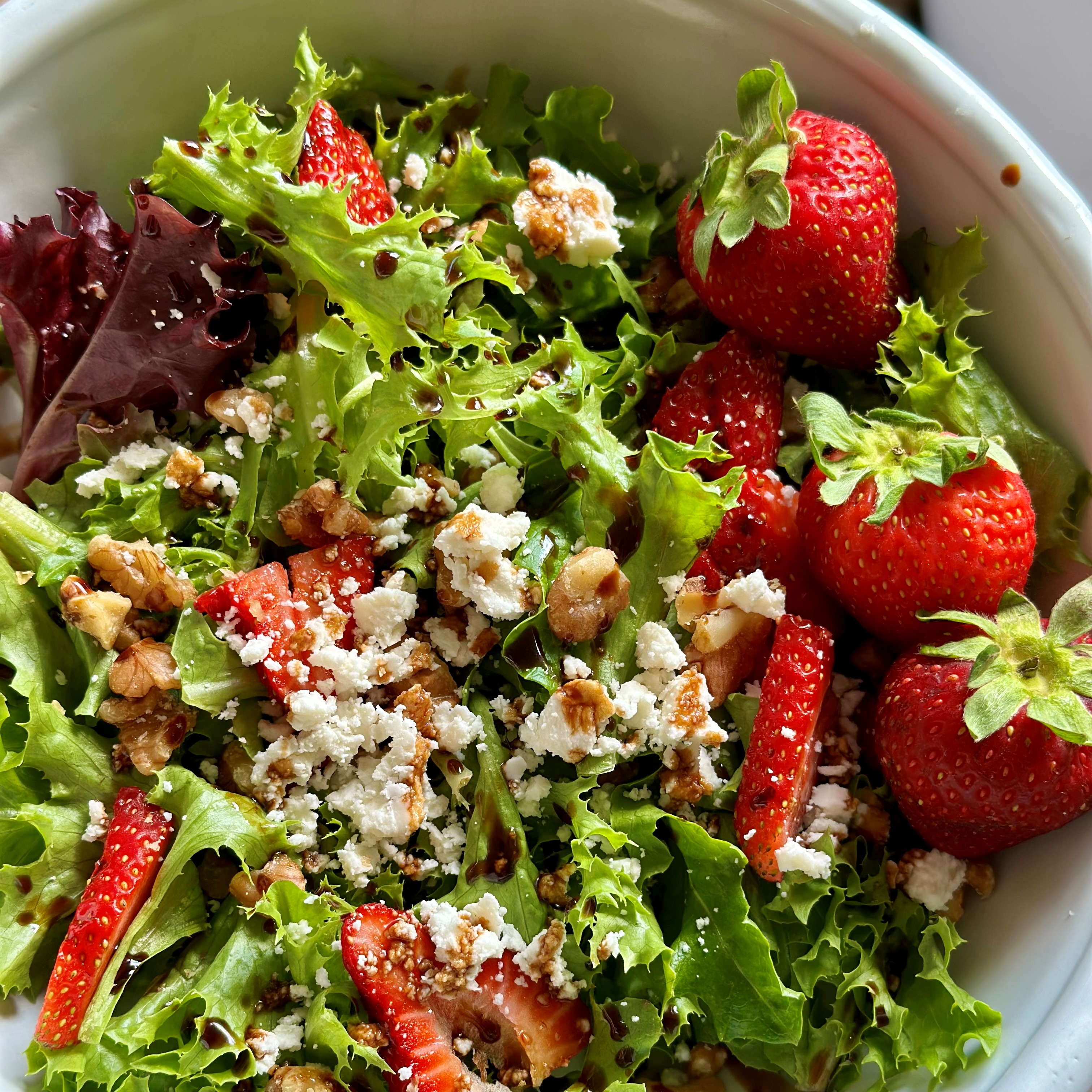 Strawberry Salad with Balsamic Dressing