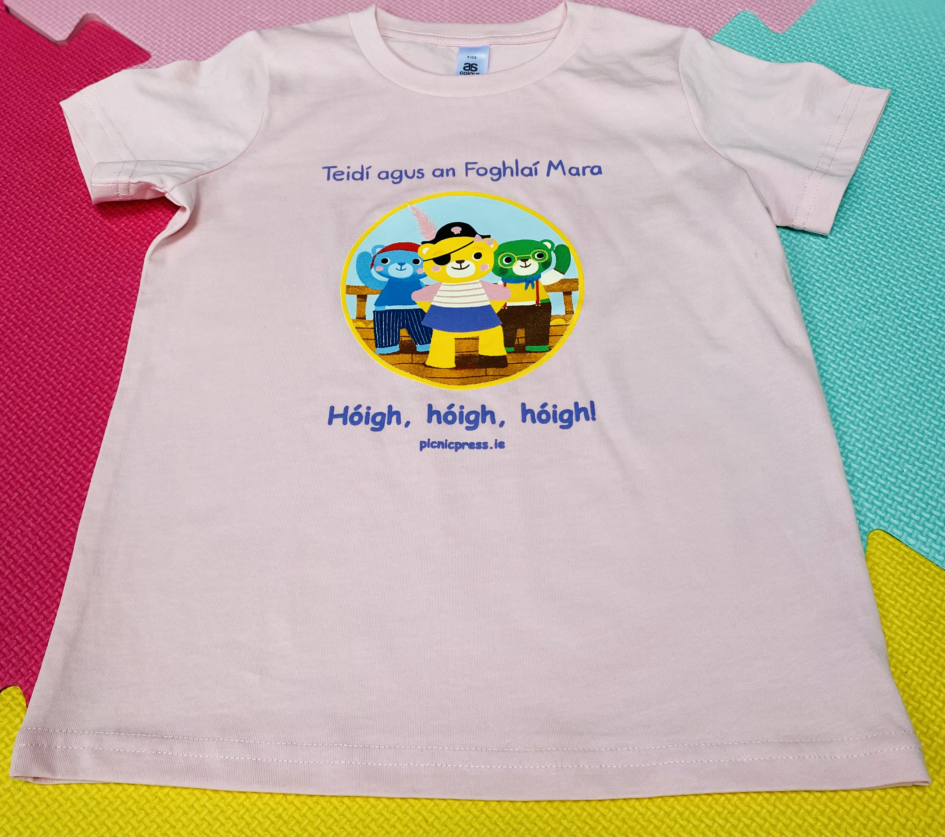 T-léine bándearg/pink t-shirt Pirate age 3-4