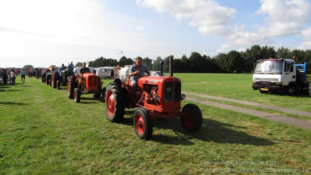 Oldtimerdag Ruinerwold 2024 Motoren, Vrachtwagens en tractoren