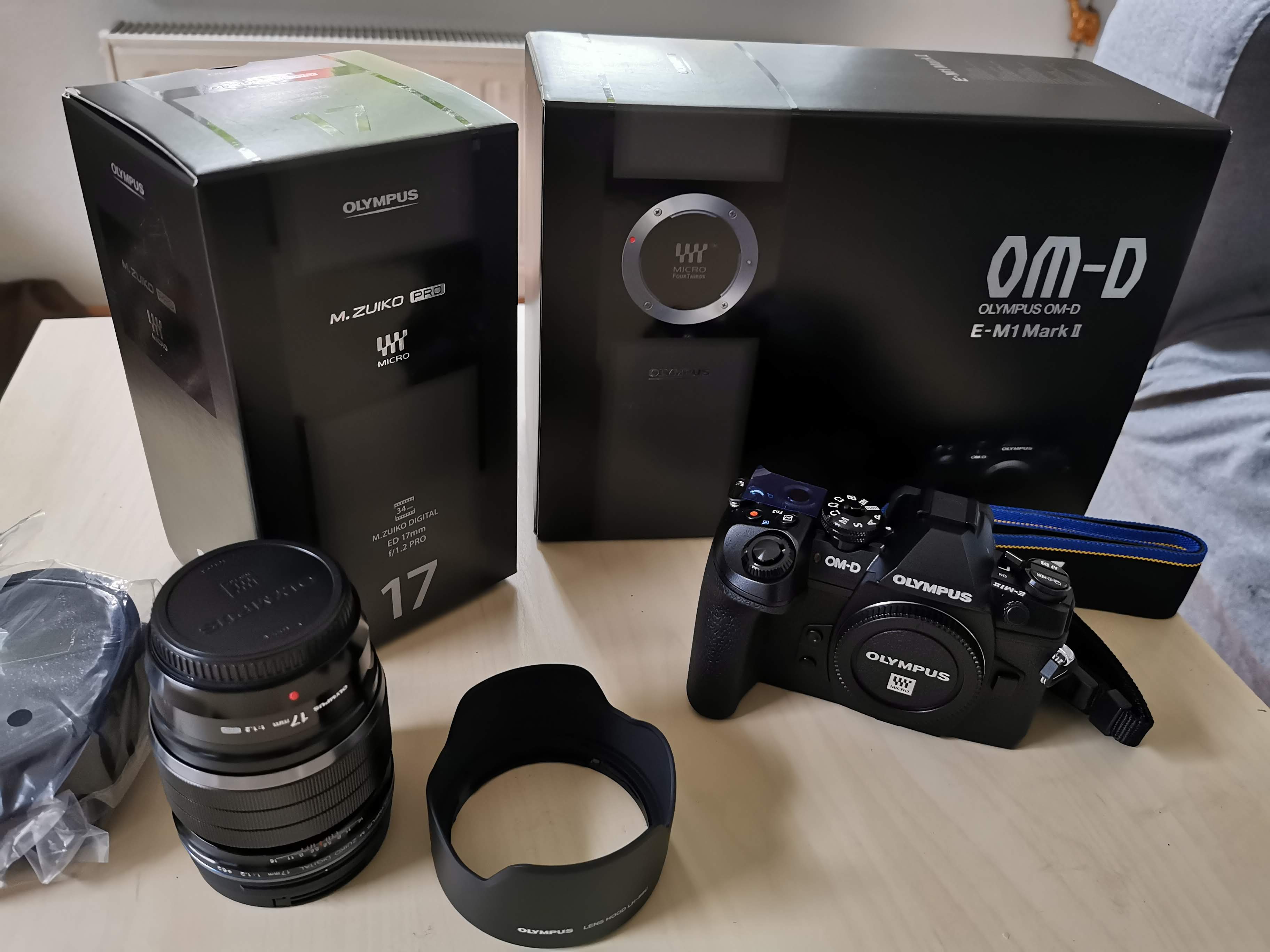 De Olympus OMD systeemcamera nu met gratis PRO lens !
