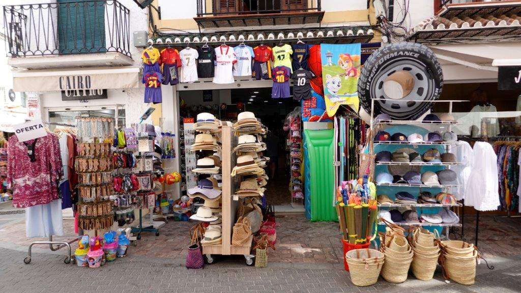 Zomeropeningstijden beginnen in Malaga en stimuleren de lokale economie