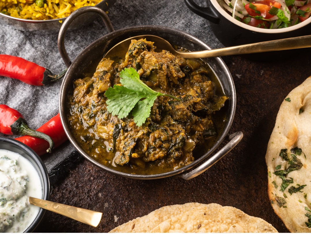 Bringing back memories - Binis  Lamb and Spinach Curry, Dal and Classic Chicken Curry
