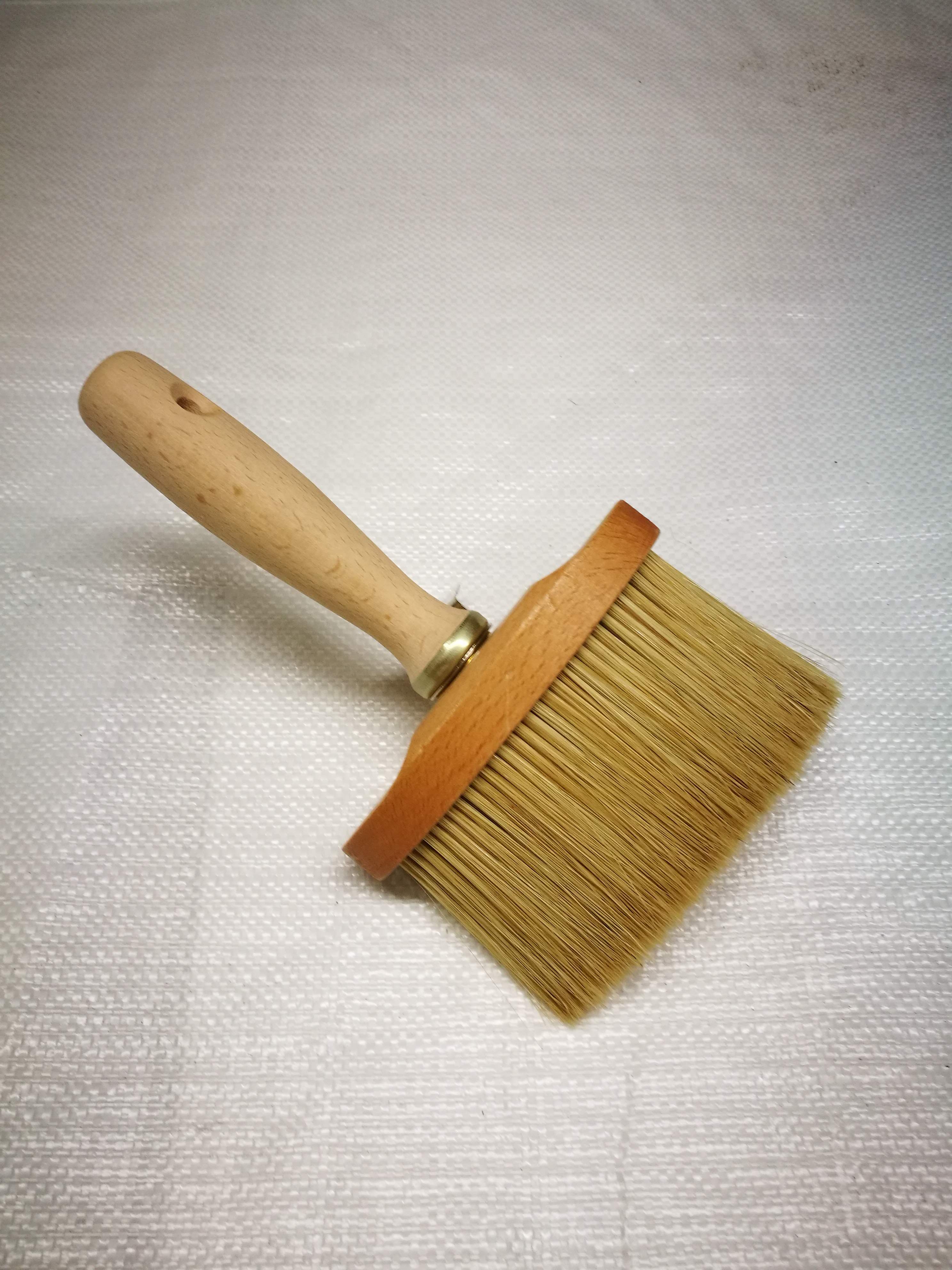 Beeck Oval Brush