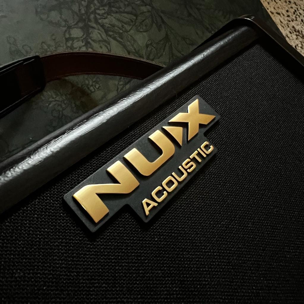 Nux AC-25 ukulele ac versterker