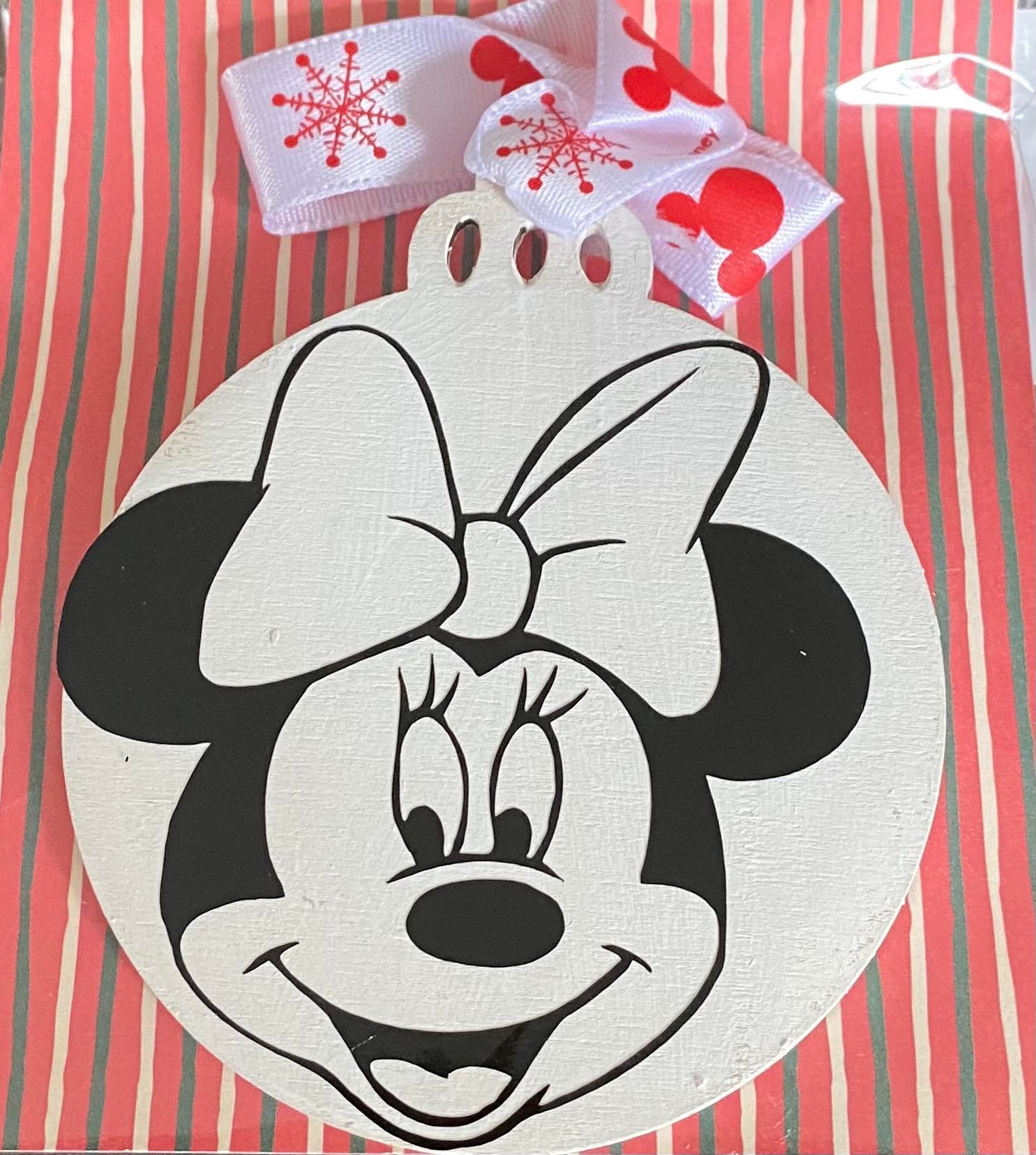 Minnie Mouse Wooden Hanging Decoration