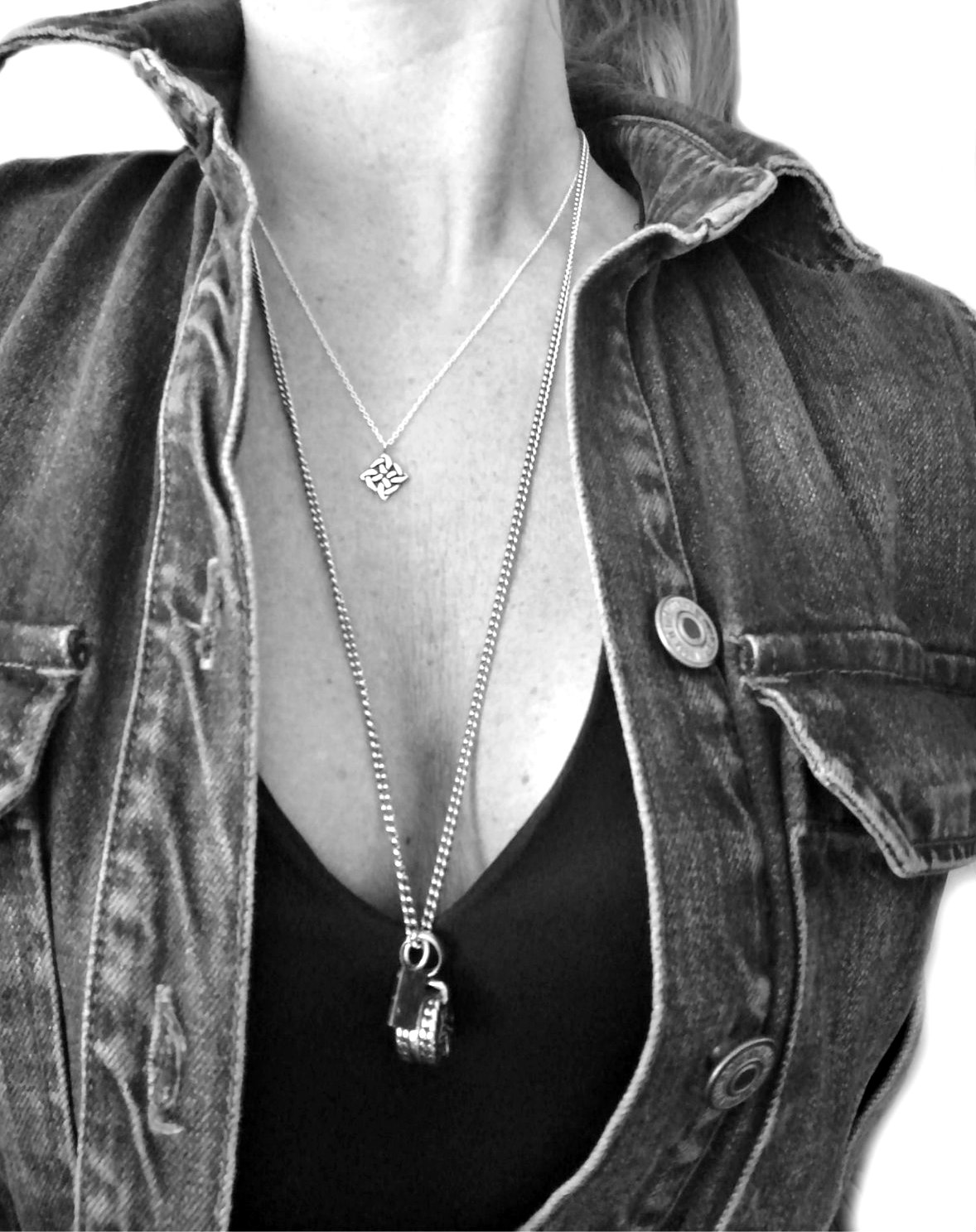 model met knutty knot ketting 925 zilverjpg