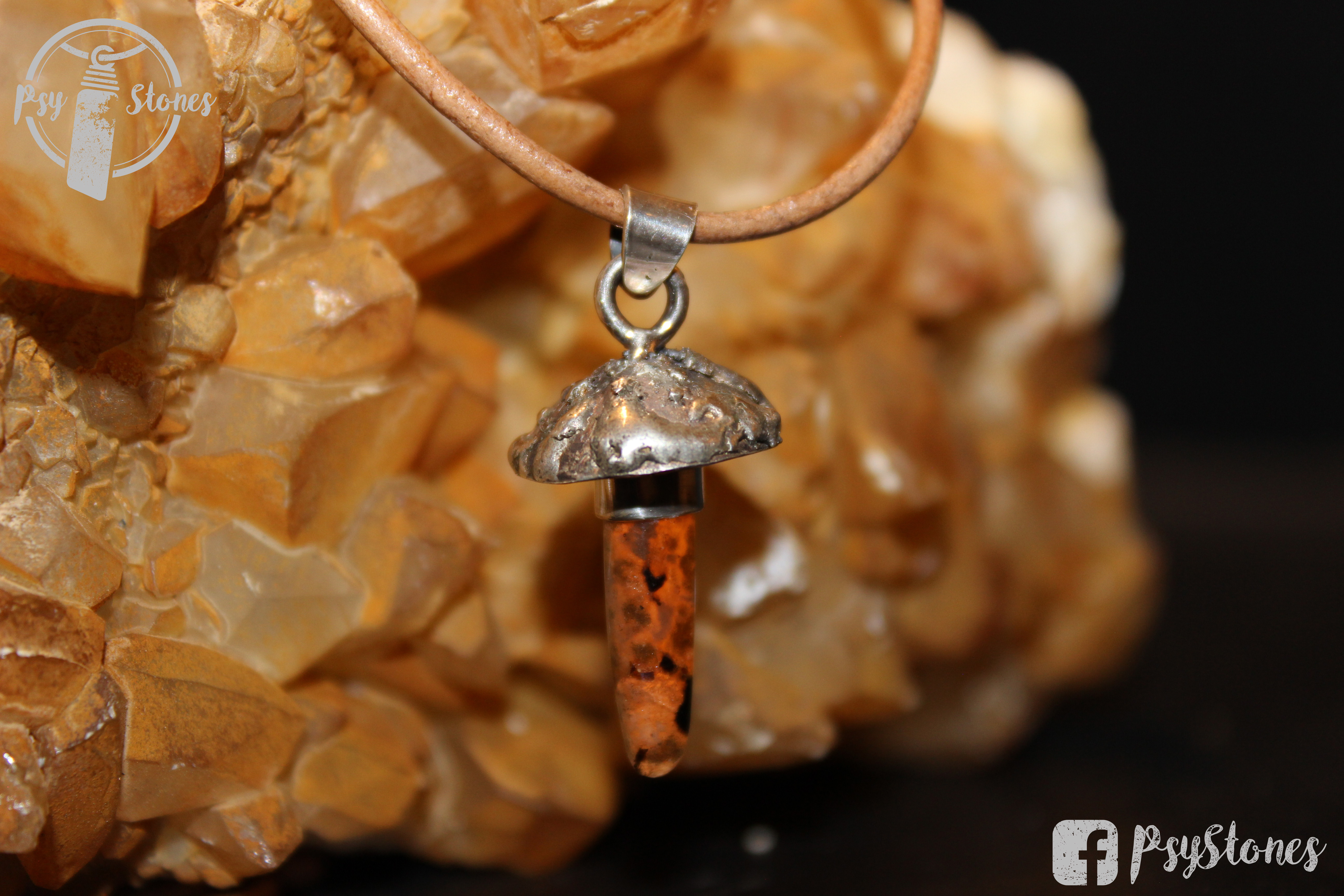 Fluorescent Mushroom with Sodalite stem - SO005