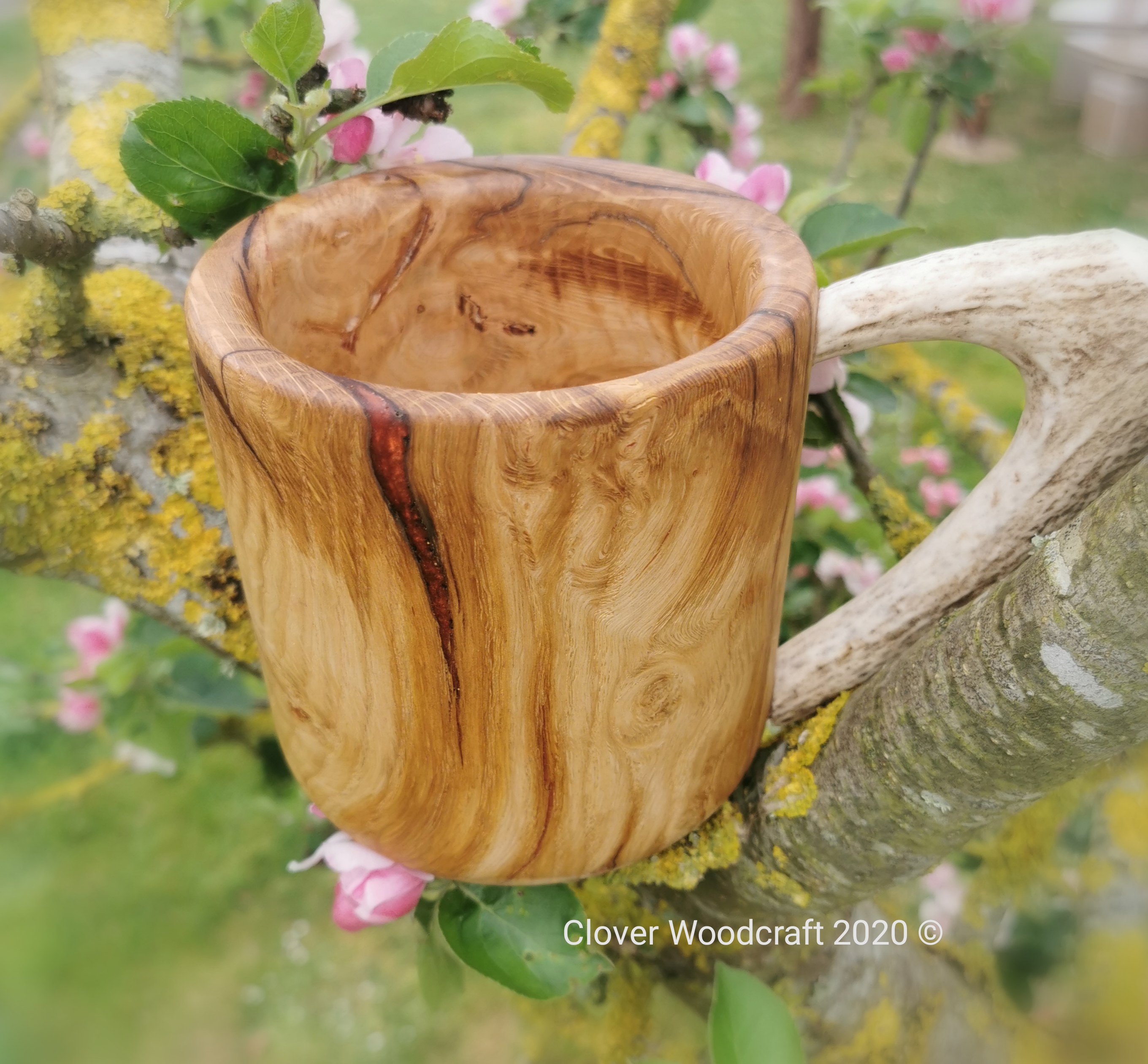 Irish woodturner based in Co Kildare. Irish woodcraft and woodturning