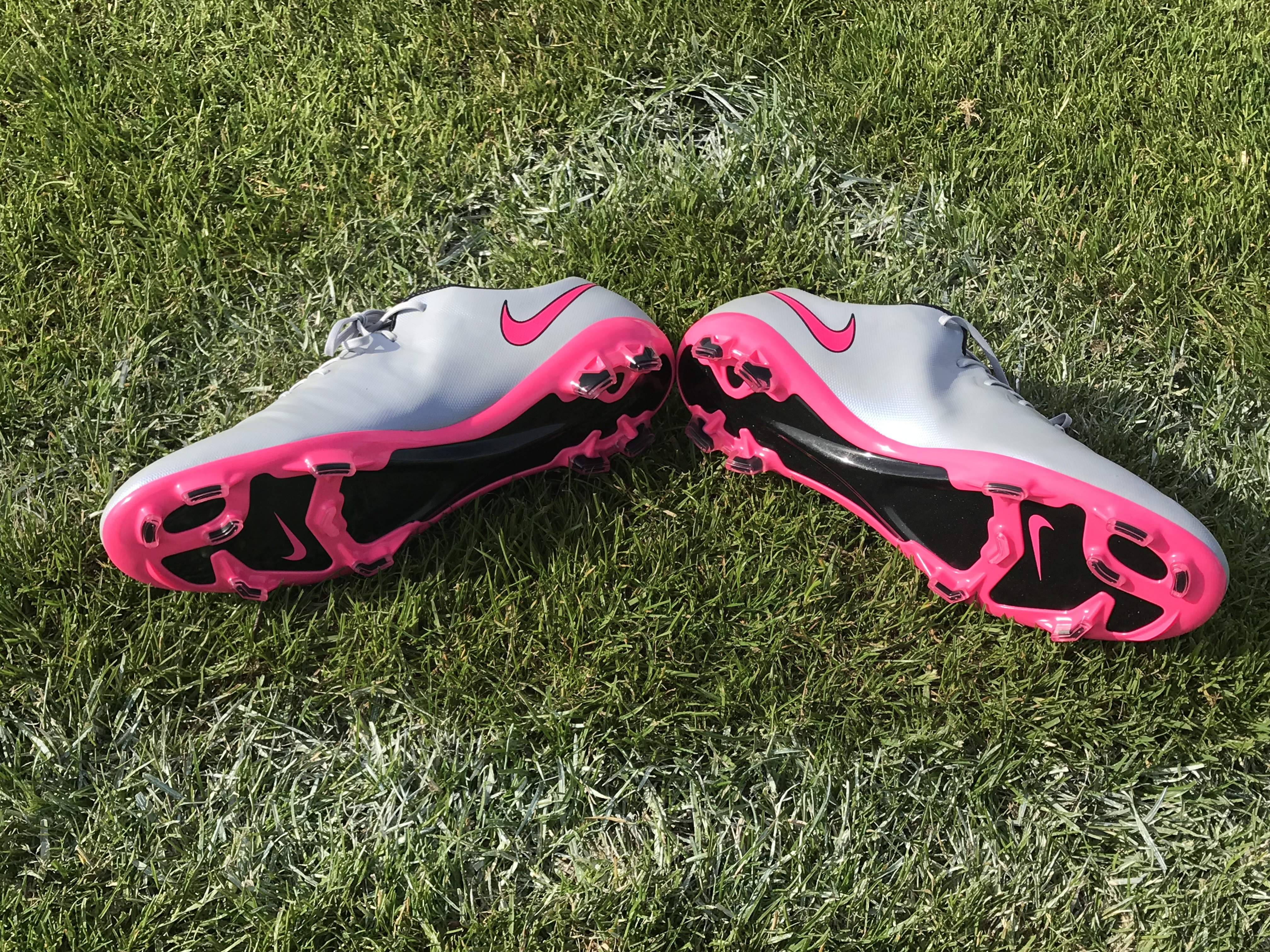 nike mercurial vapor x pink and black sale Up to 36