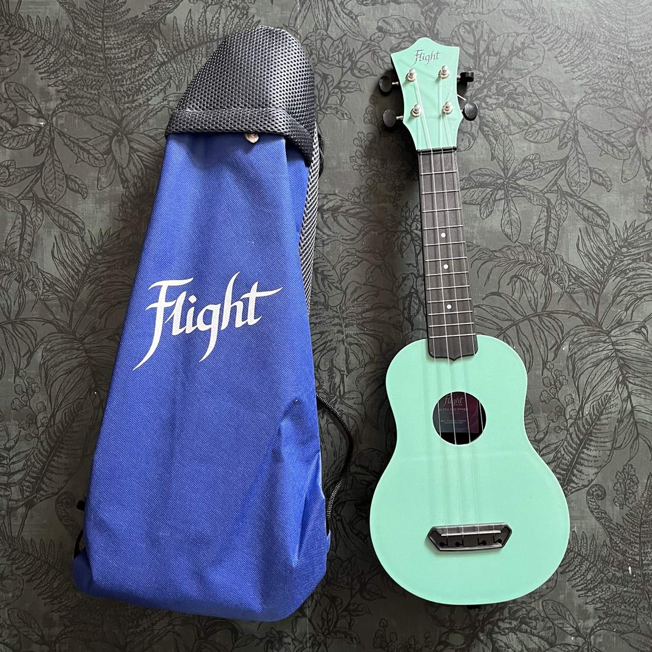 Flight ultra carbon ukulele [OUTDOOR]