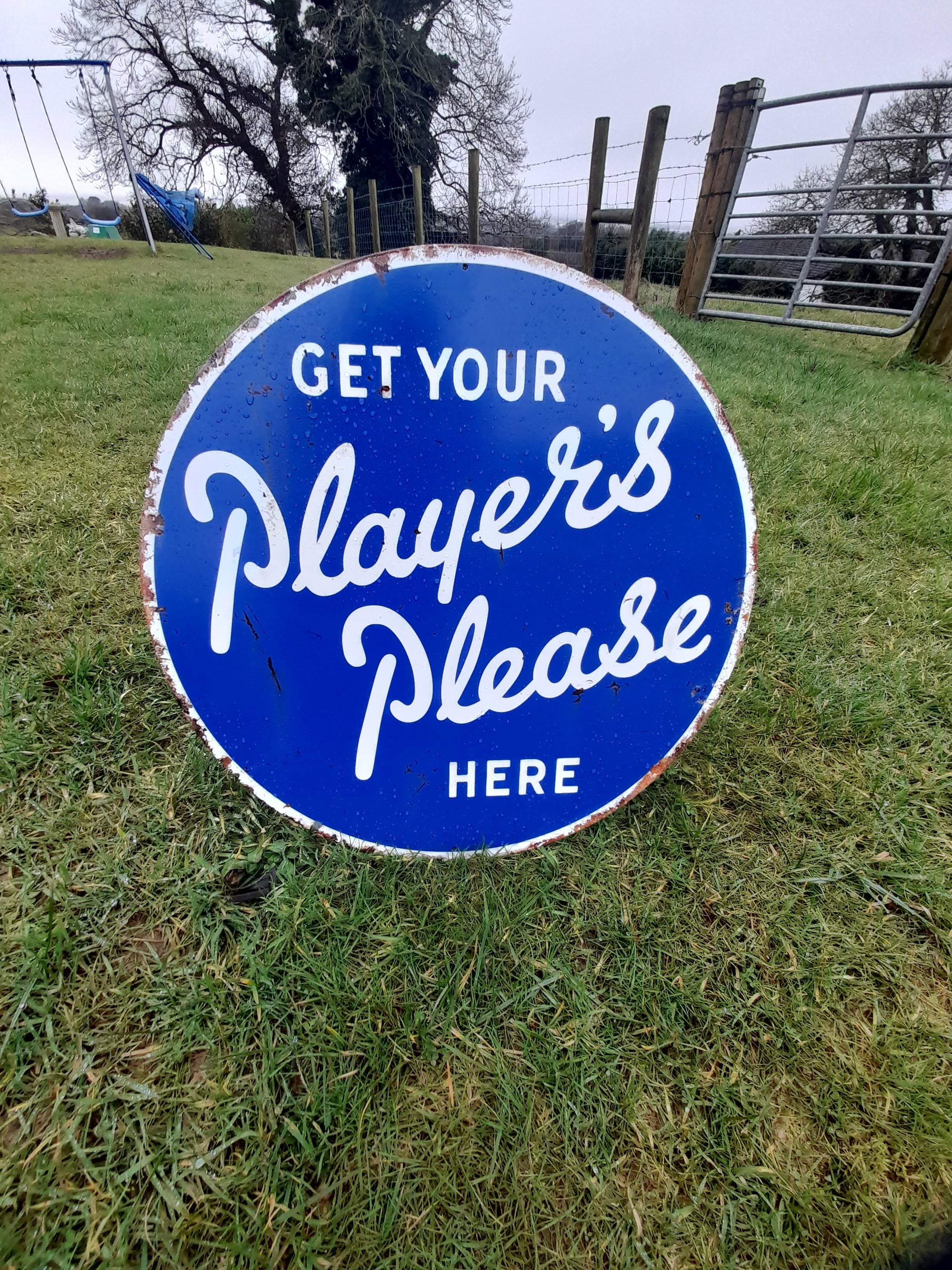 Players Round Tin Sign