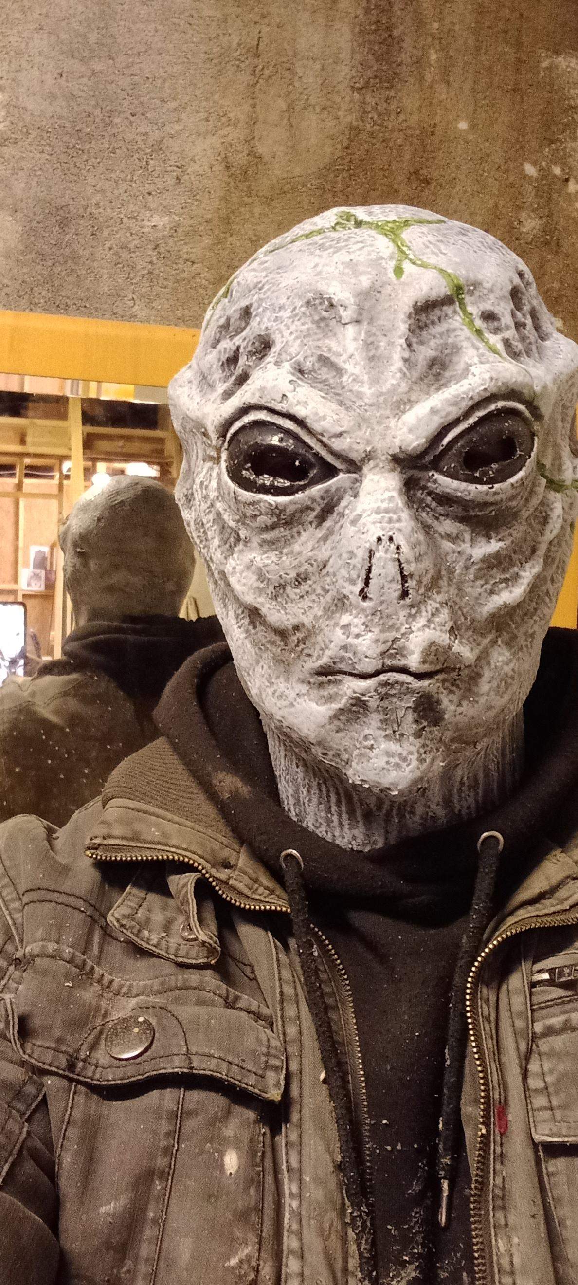 crashed Alien Grey Mask