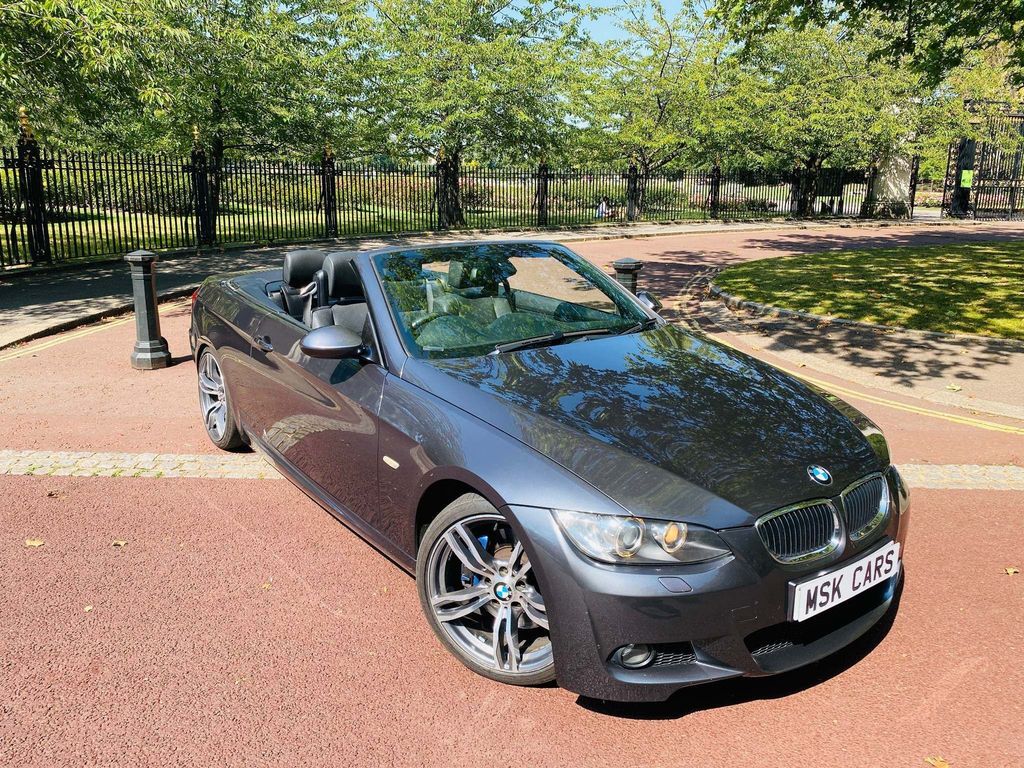 M Sport Convertible presented in factory Graphite Grey