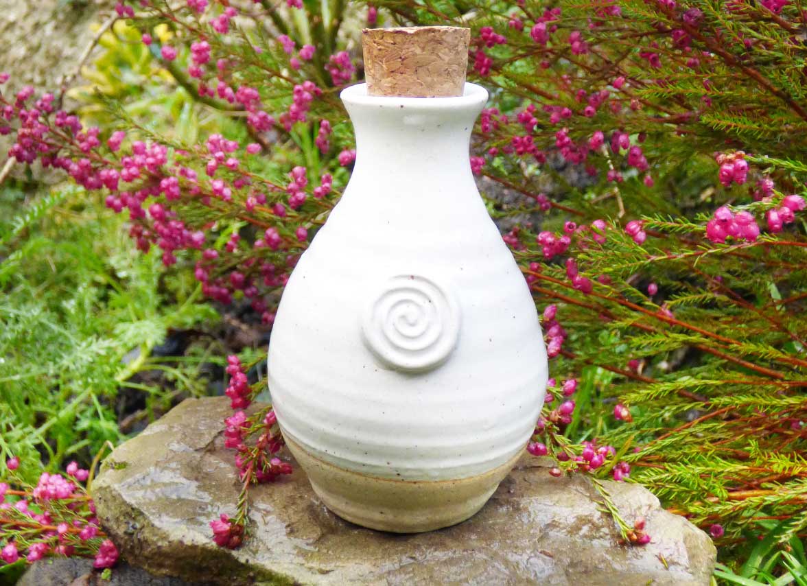 Ceramic Holy Well Water Keepsake Gift-White