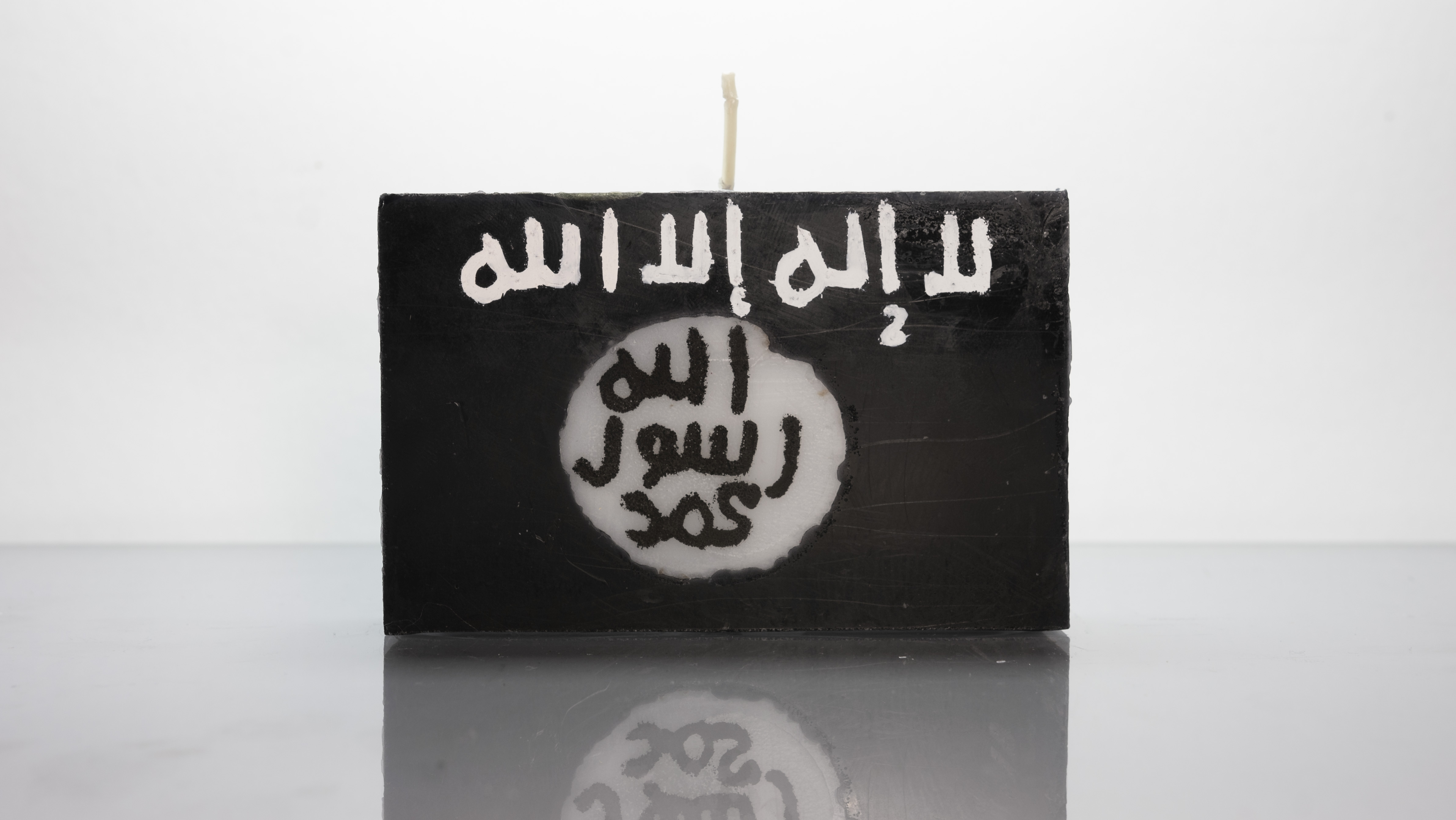 burn-a-flag: Islamic State (IS)