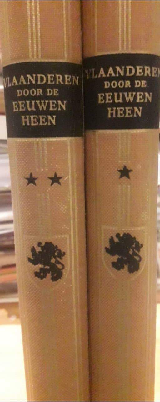 Vlaanderen door de eeuwen heen - 2 delen , uitgave 1932 / nieuwstaat !
