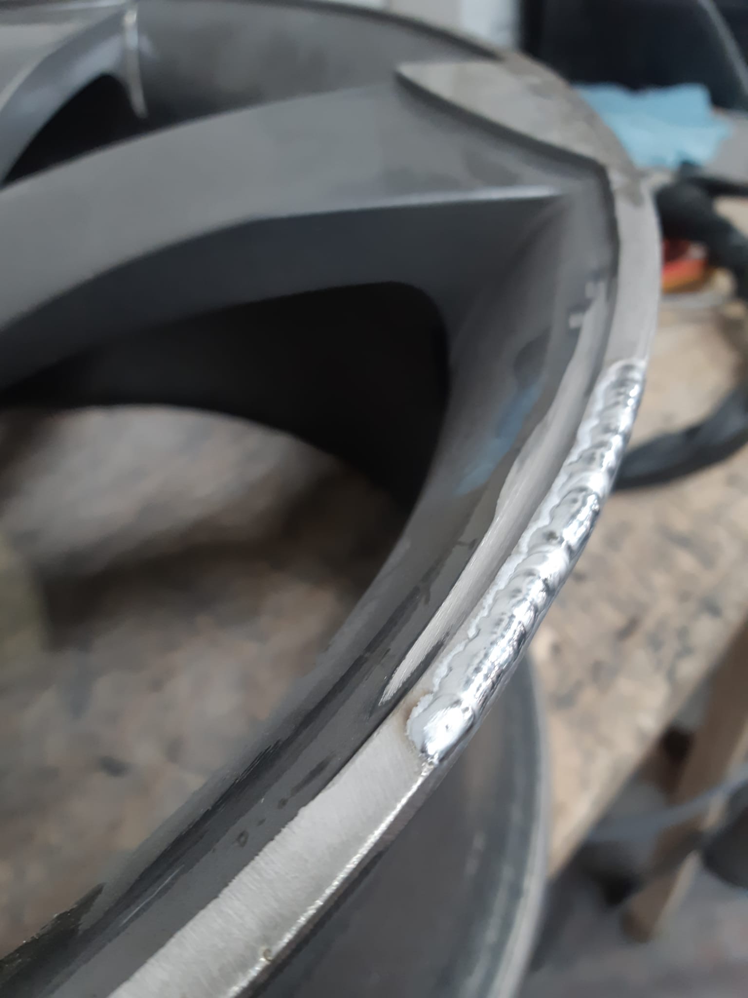 welded alloy wheel
