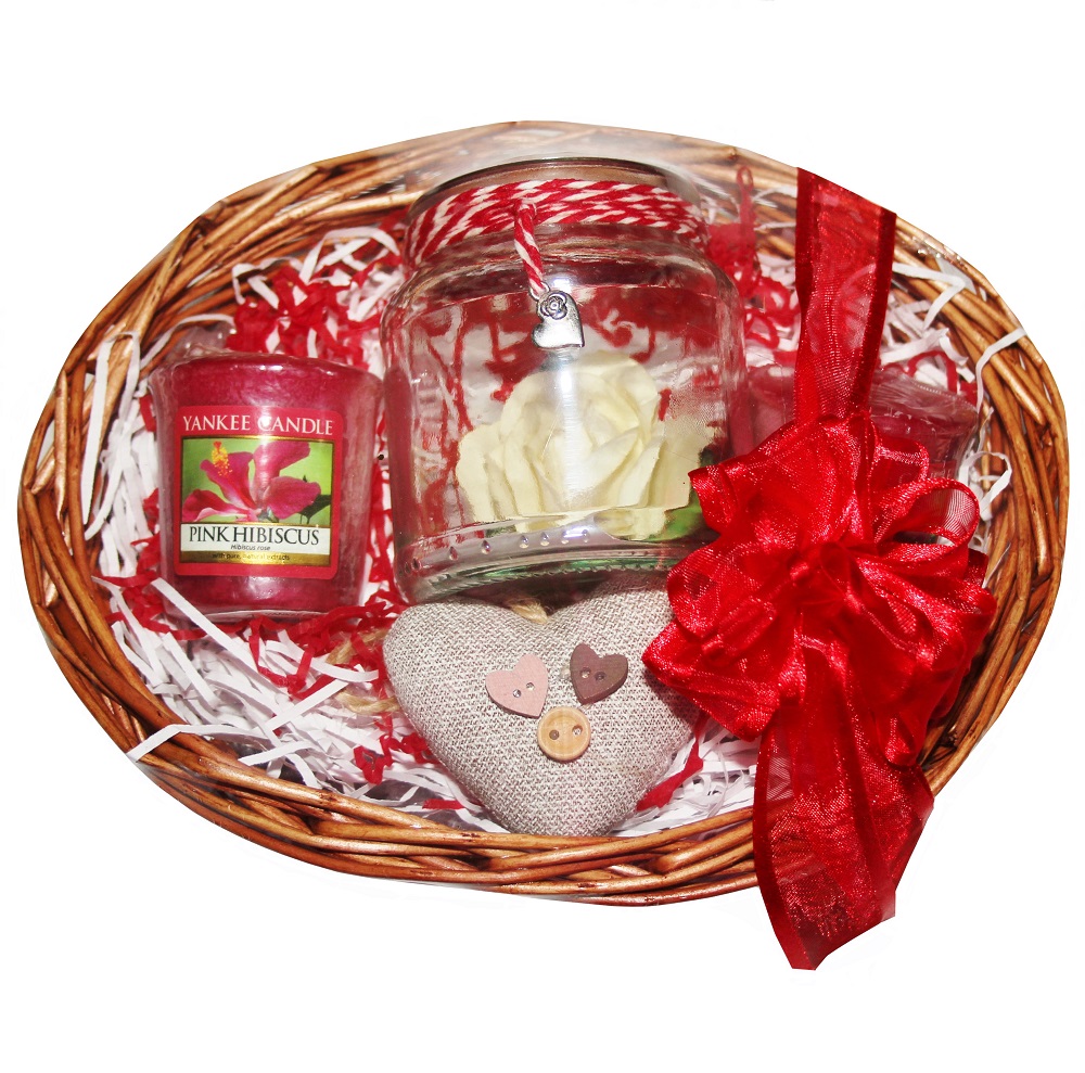Small Favours, Gift Basket
