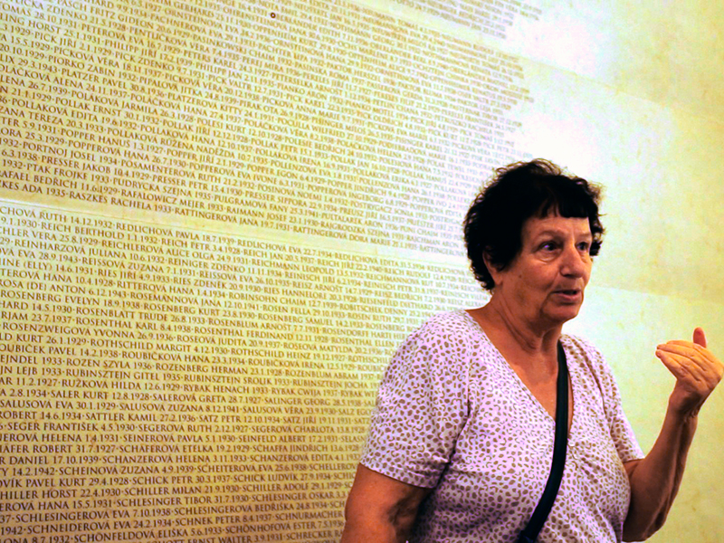 Liora Livni-Cohen at Museum Theresienstadt (© Valery Scheuerpflug)