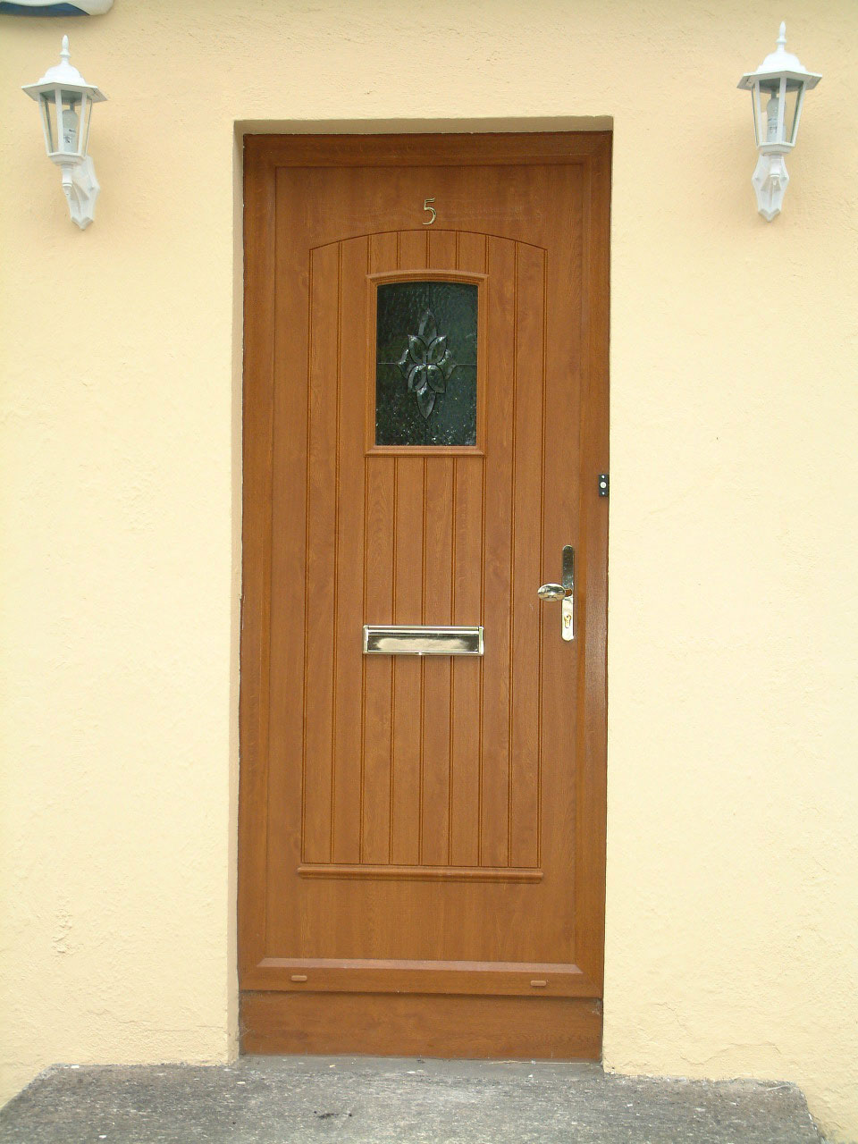 OAK PALLADIO T&G COMPOSITE FRONT DOOR FITTED BY ASGARD WINDOWS IN DUBLIN 20.