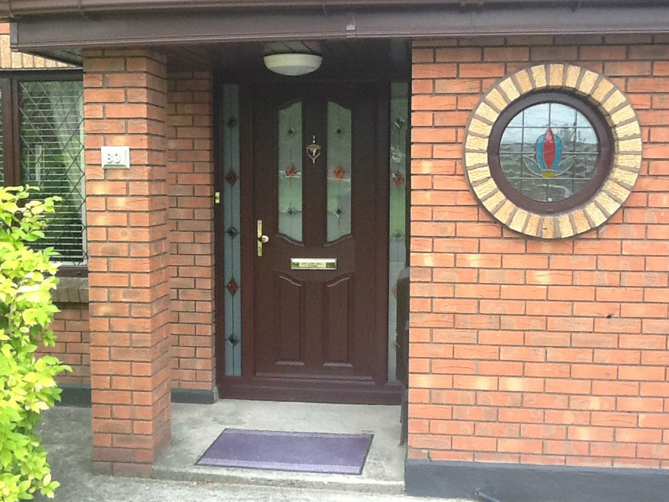ROSEWOOD APEER APL2 COMPOSITE FRONT DOOR FITTED BY ASGARD WINDOWS IN DUBLIN 9.