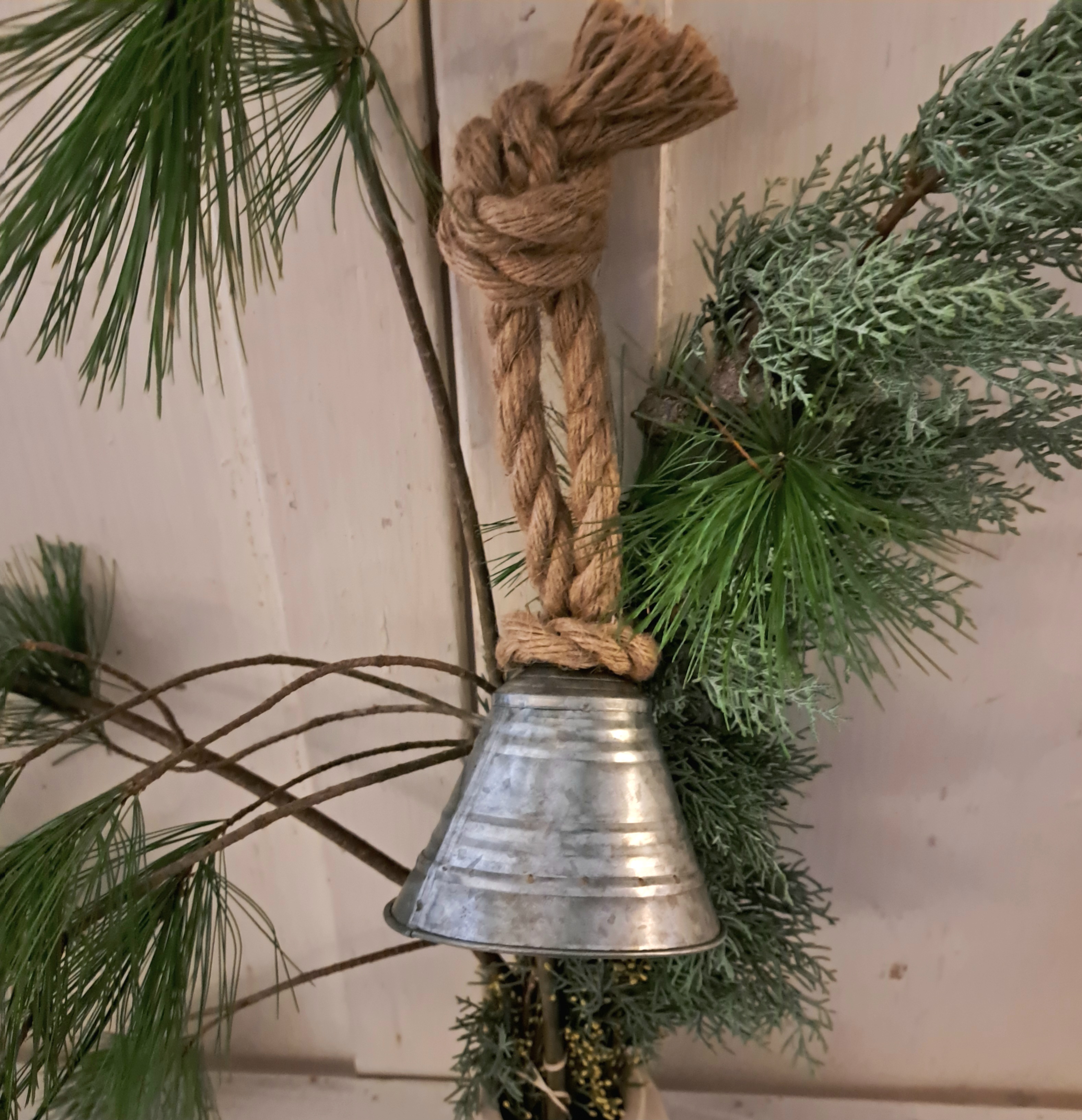 Kerstbel in zink kleur