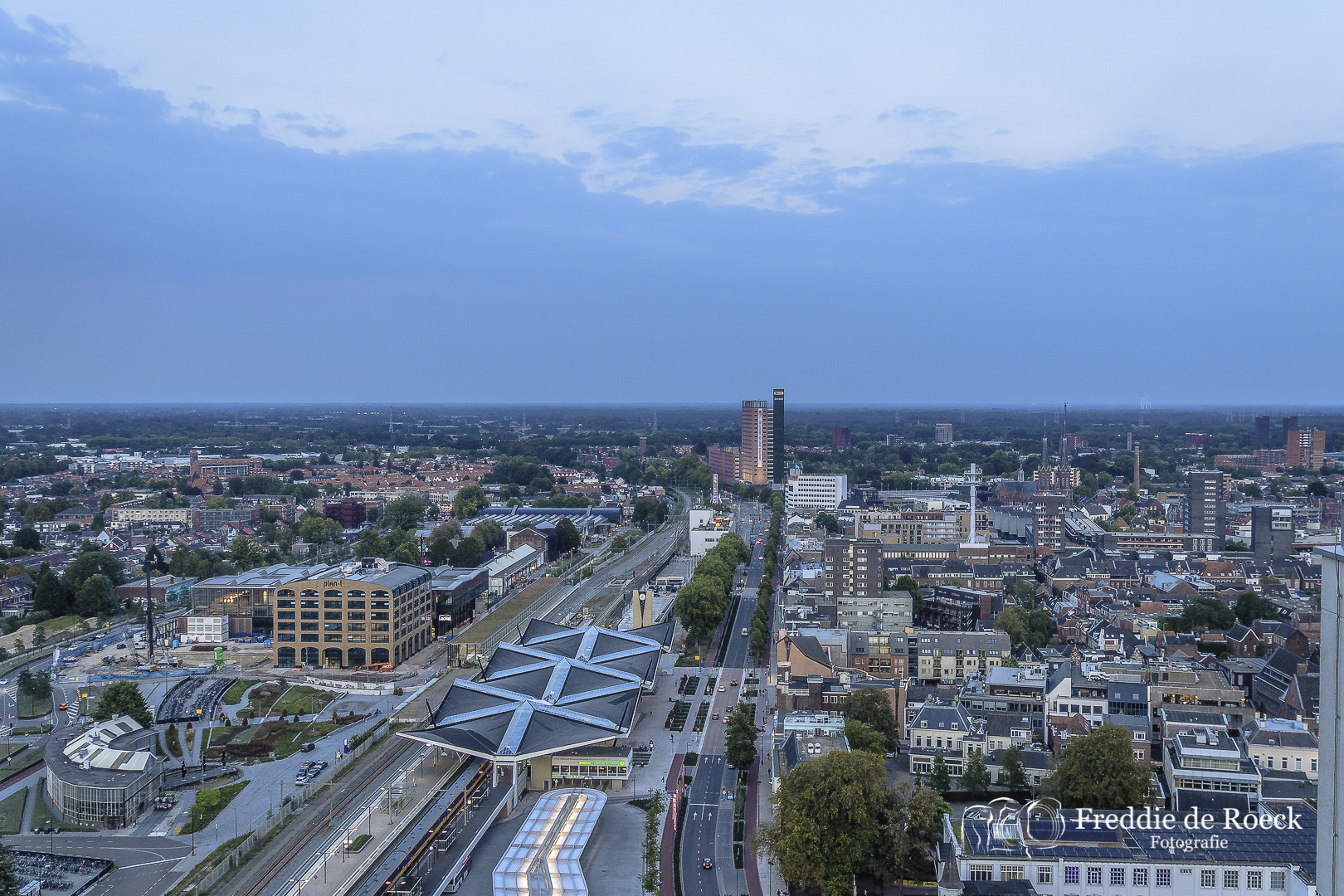 Foto s Skyline Van Tilburg Gezien Vanuit Penthouse Aan De Spoorlaan