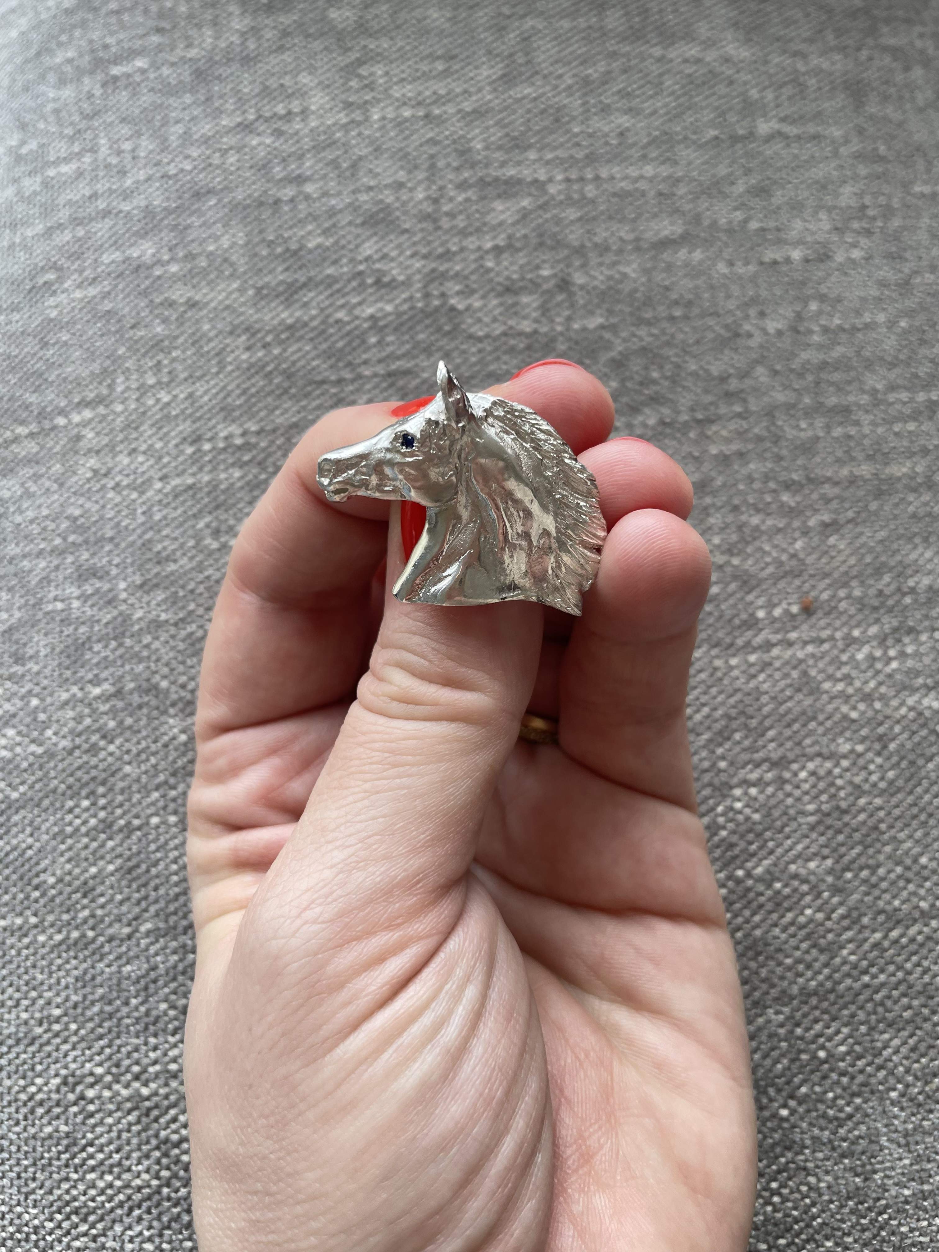 Large horse’s head brooch