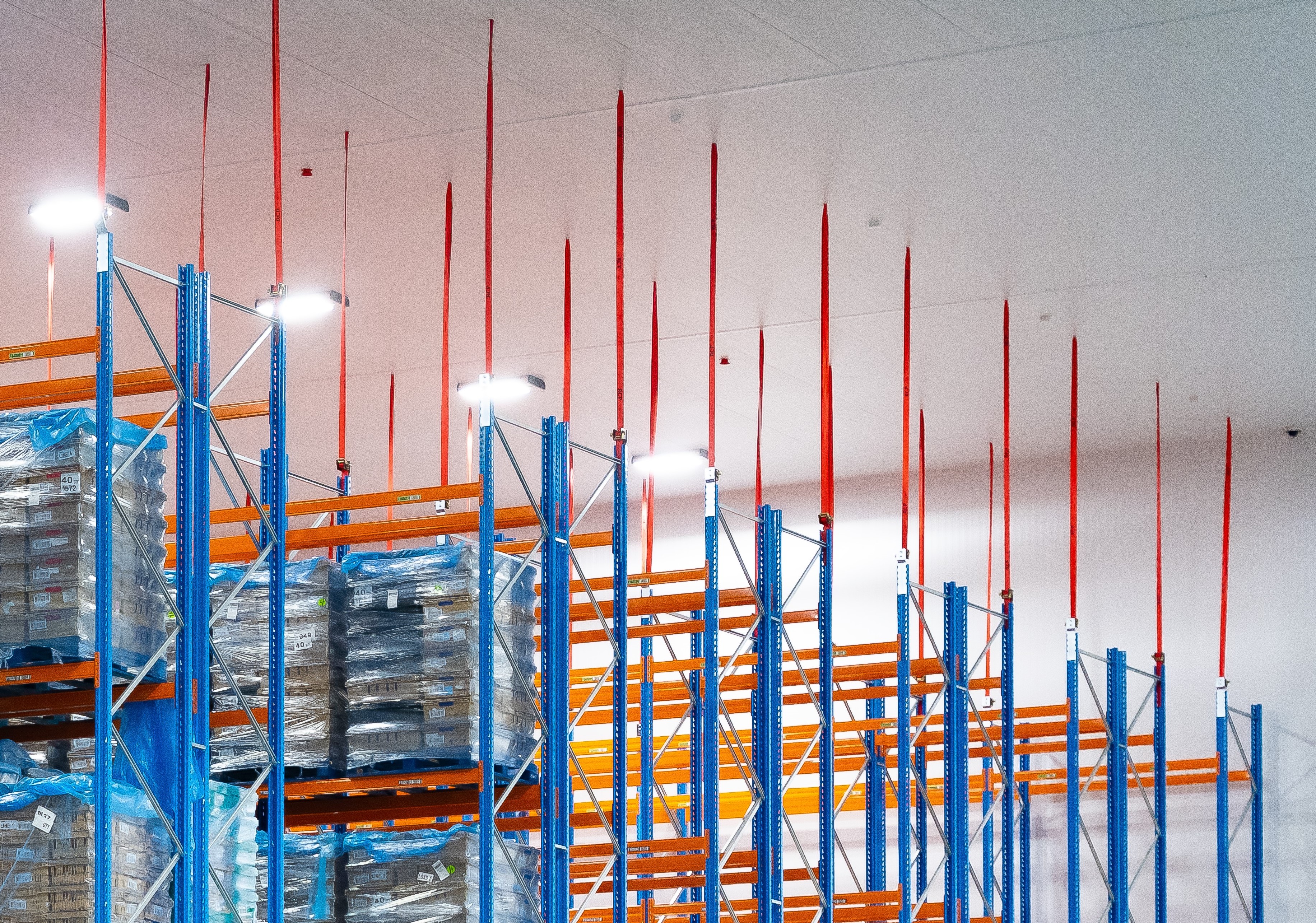 Top Approach to Pallet Racking Transforming Traditional Storage and Warehouse Safety