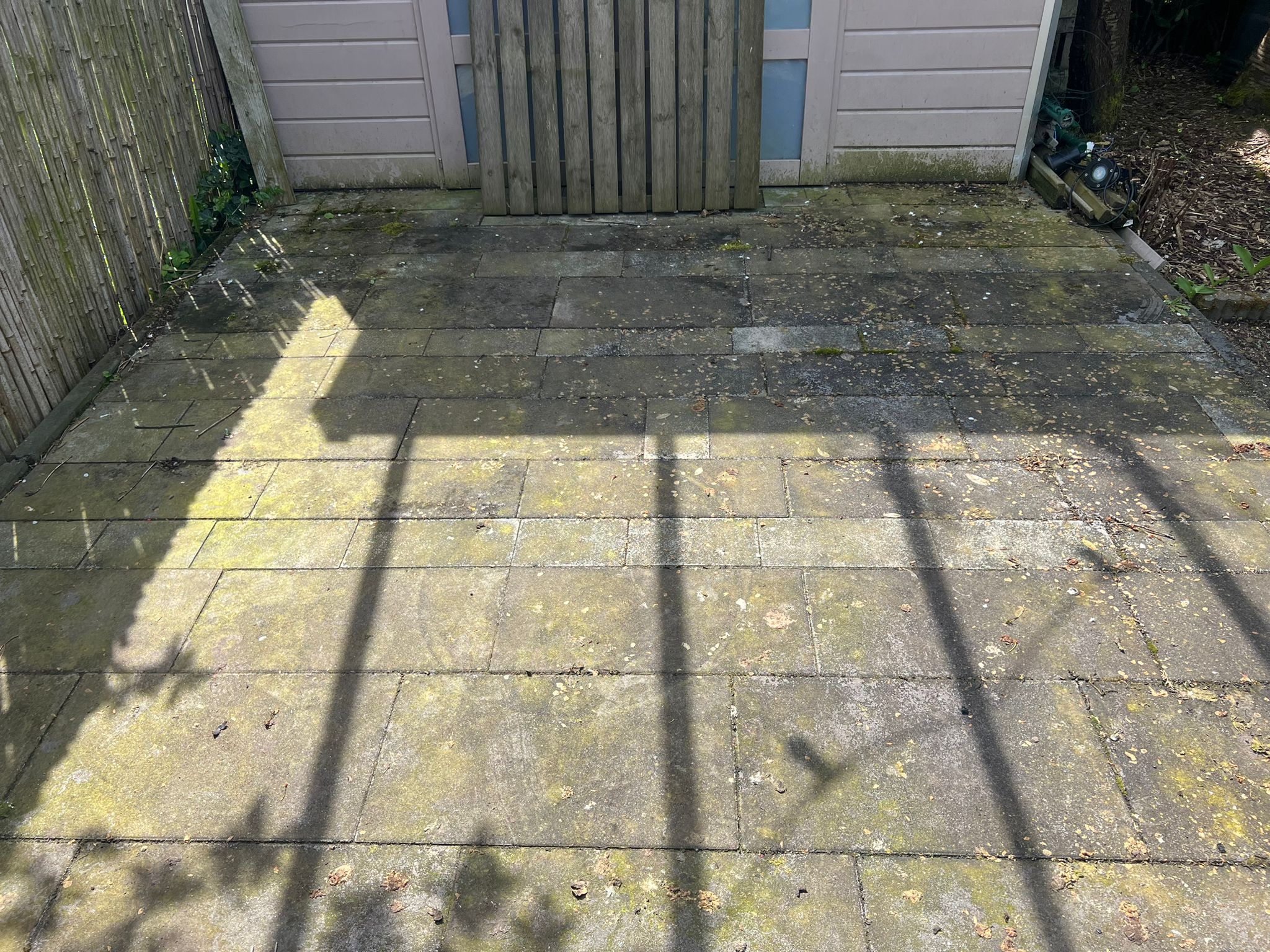 Gevels, opritten en terrassen reinigen — realisatie 11