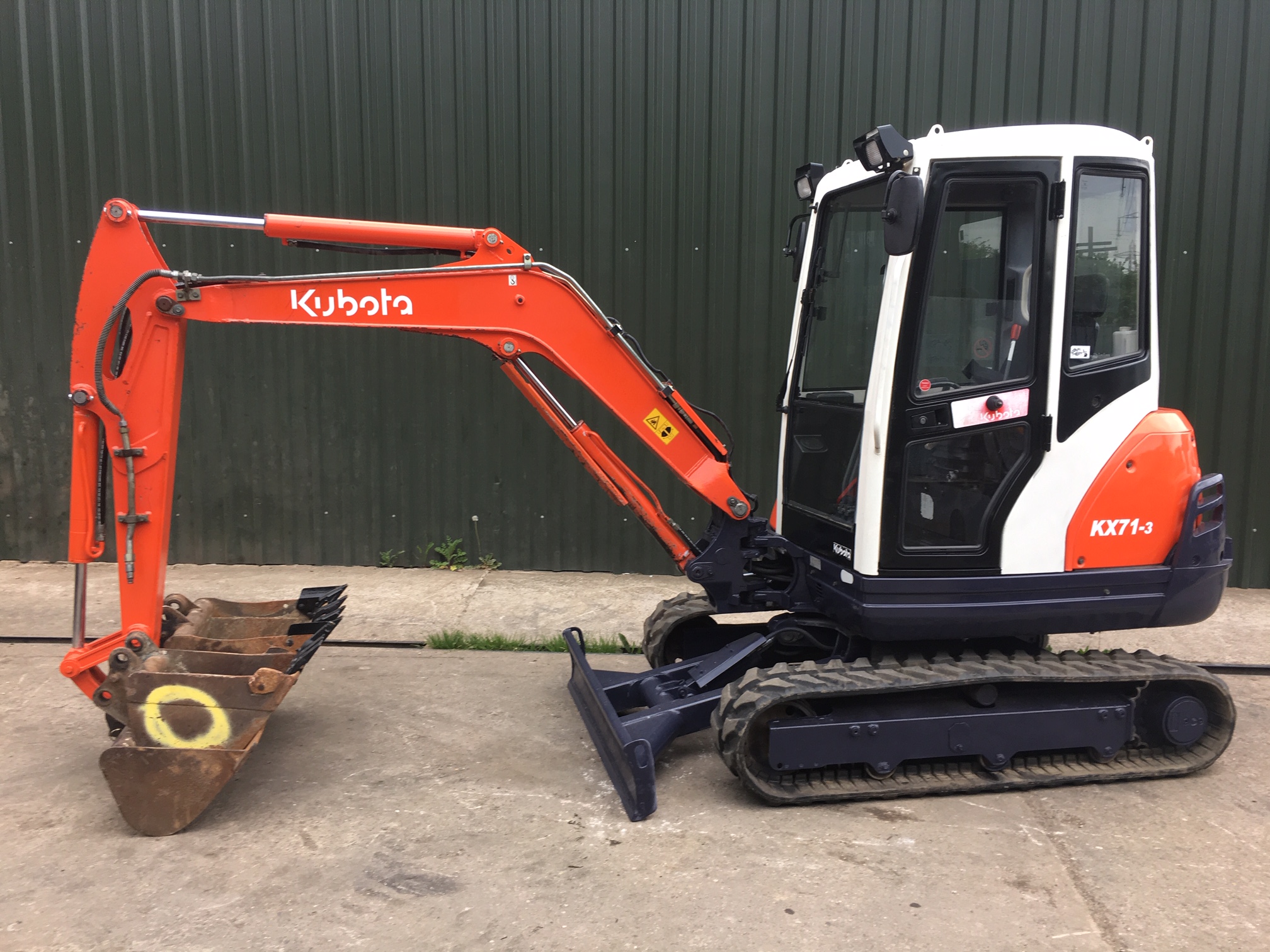 Used mini diggers for sale