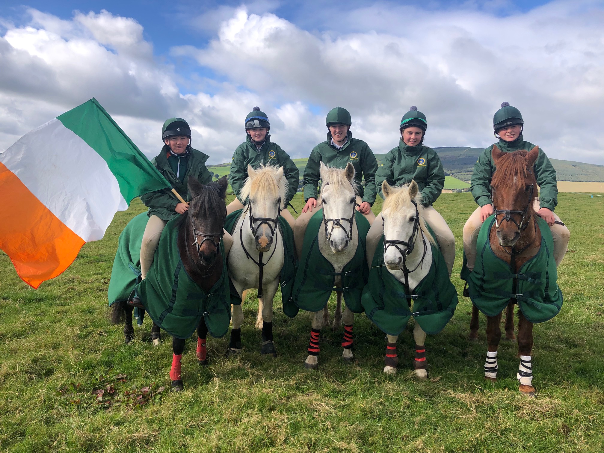 Lisadell sponsors Irish Pony Club International Mounted Games Teams