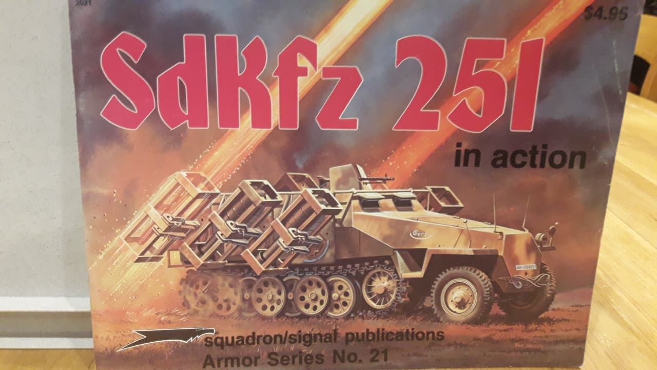 SdKfz 251 in action / squadron/signal publications